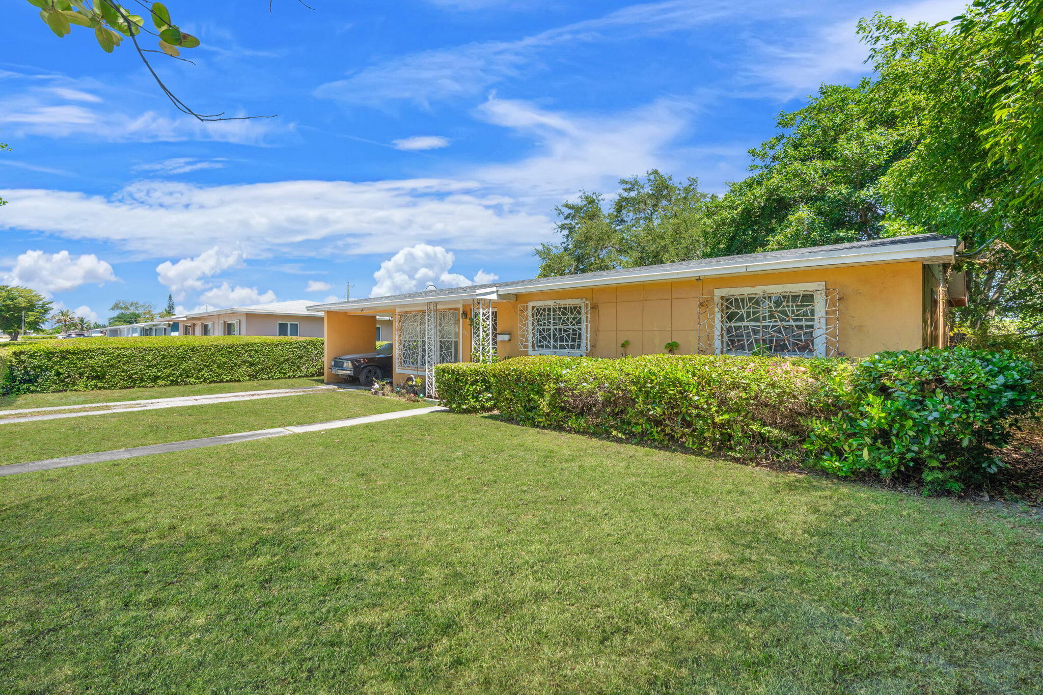 SCOTT LAKE MANOR SEC 8 - Residential