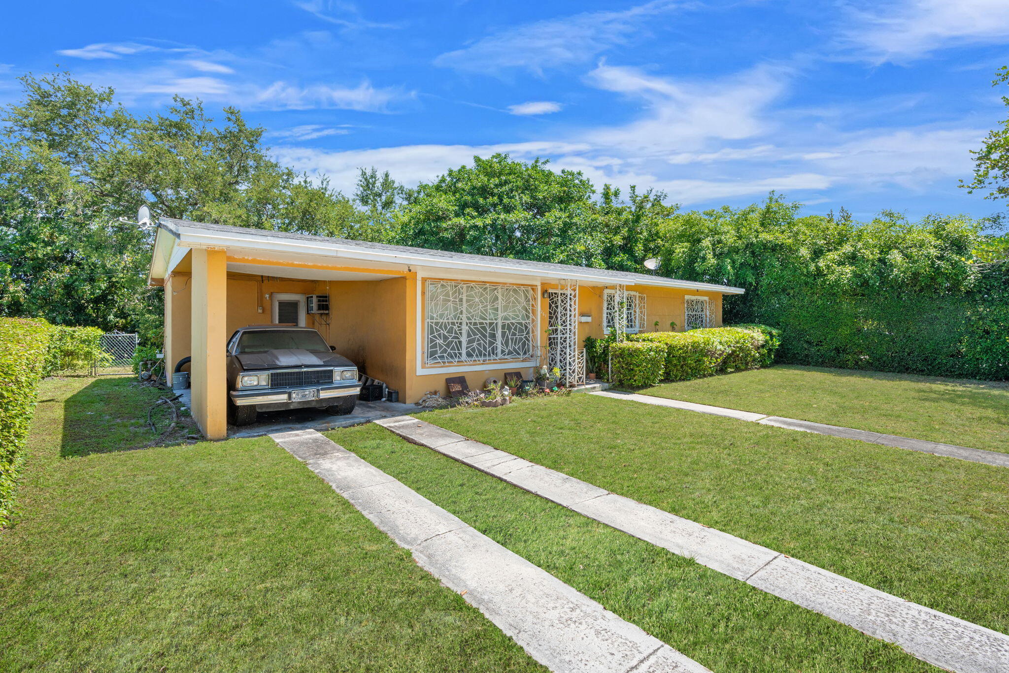 SCOTT LAKE MANOR SEC 8 - Residential