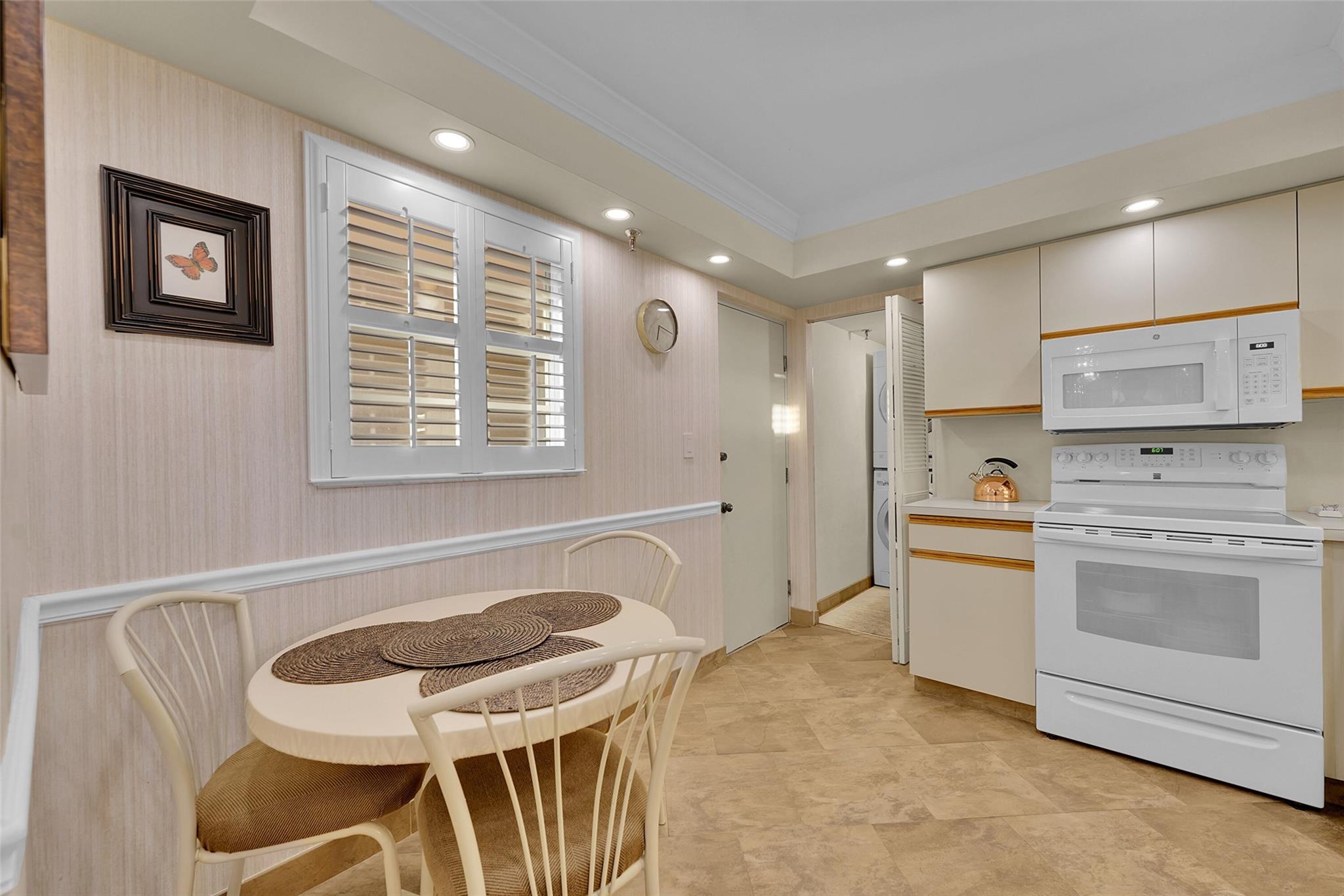 Boca Teeca Condo - Residential