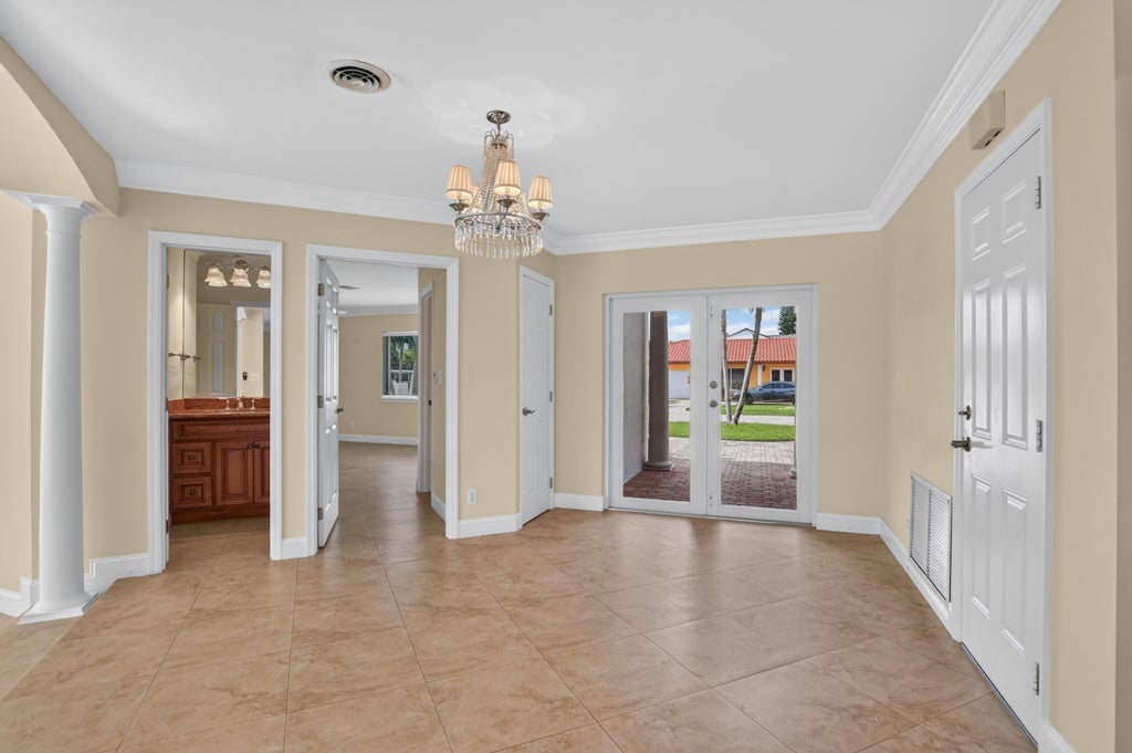 Photo of 899 Granada Drive, Boca Raton, FL 33432 (MLS # B26060213)
