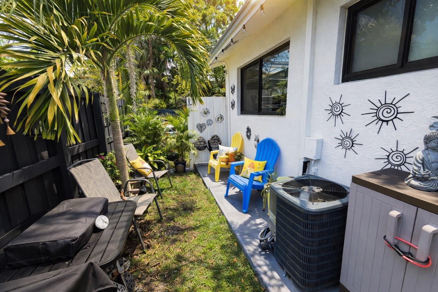 Waverly Place 2-19 D - Residential Lease