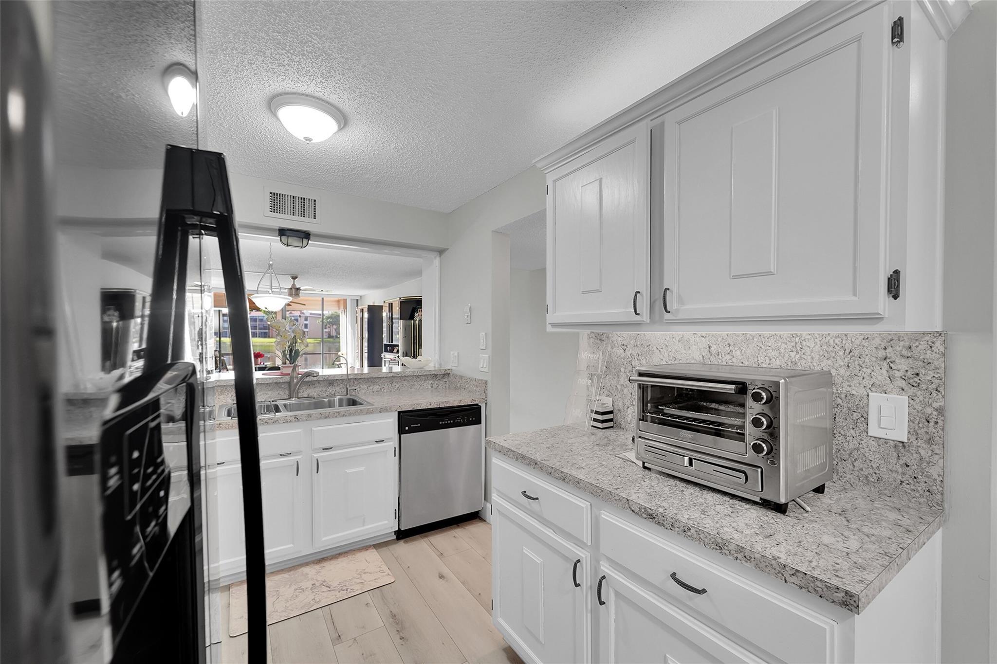 CORAL GATE - Residential