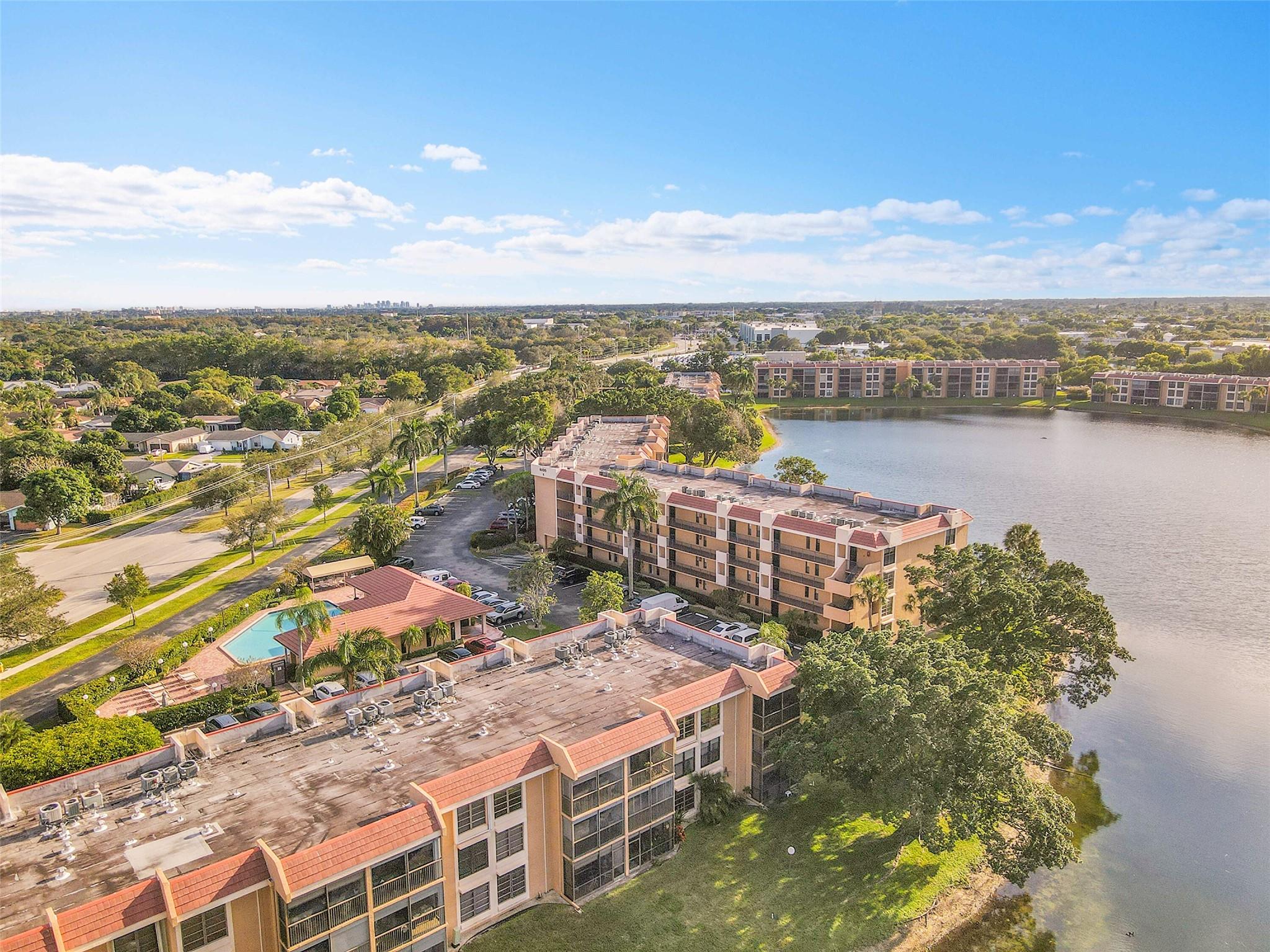 CORAL GATE - Residential