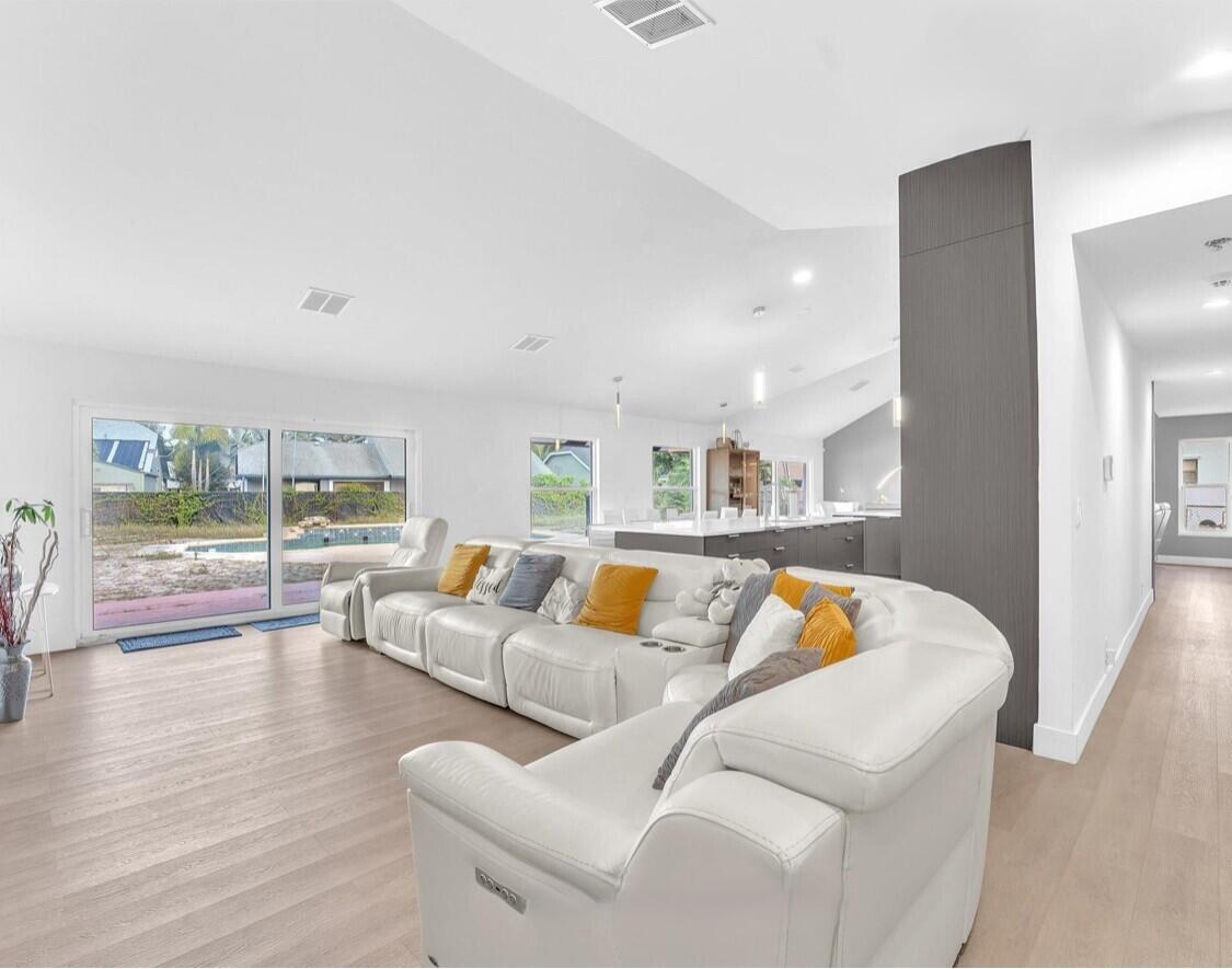 4391 NW 51st Street