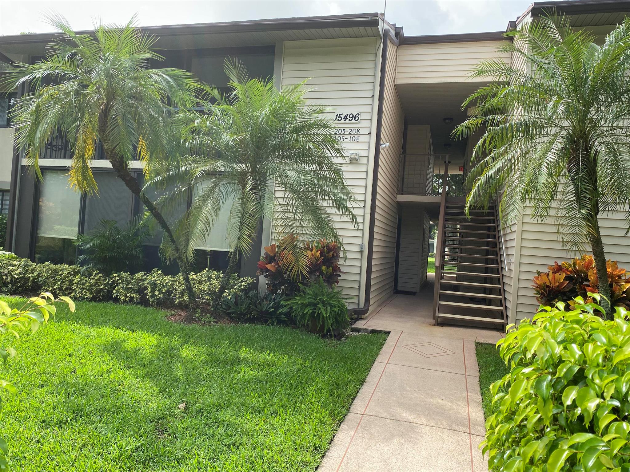 WITNEY A AND B CONDO - Residential Lease