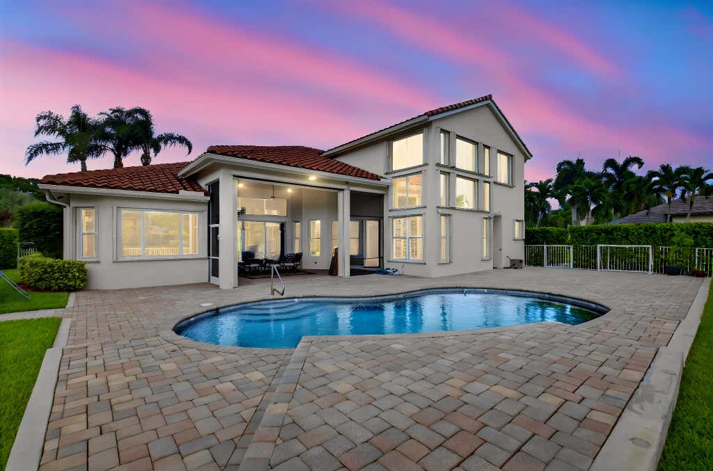 Photo of 11554 Knightsbridge Place, Wellington, FL 33449 (MLS # B26066986)