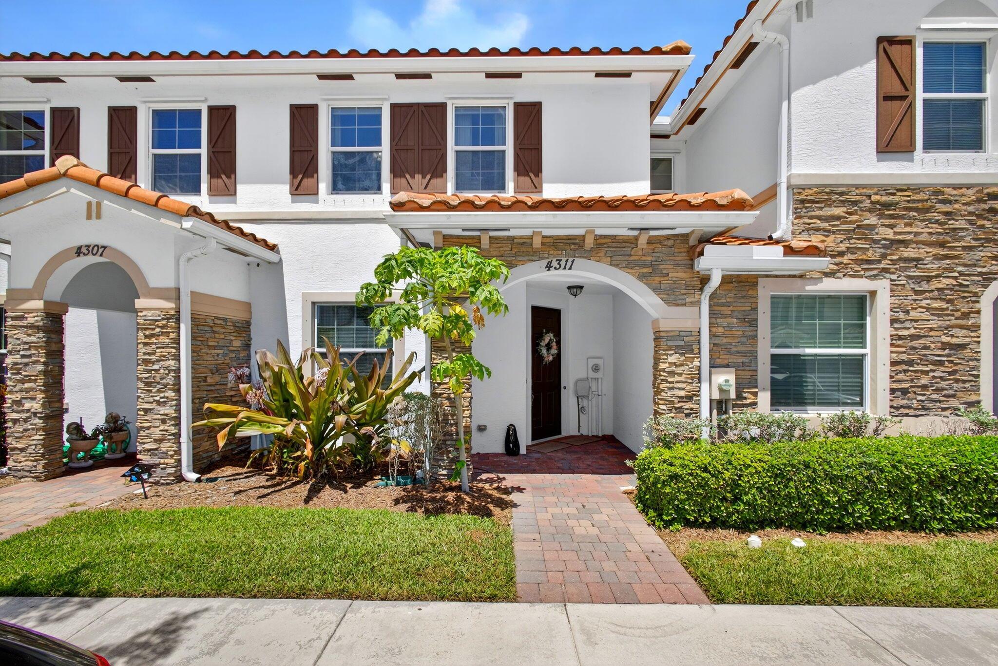 4311 Maybelle Lane