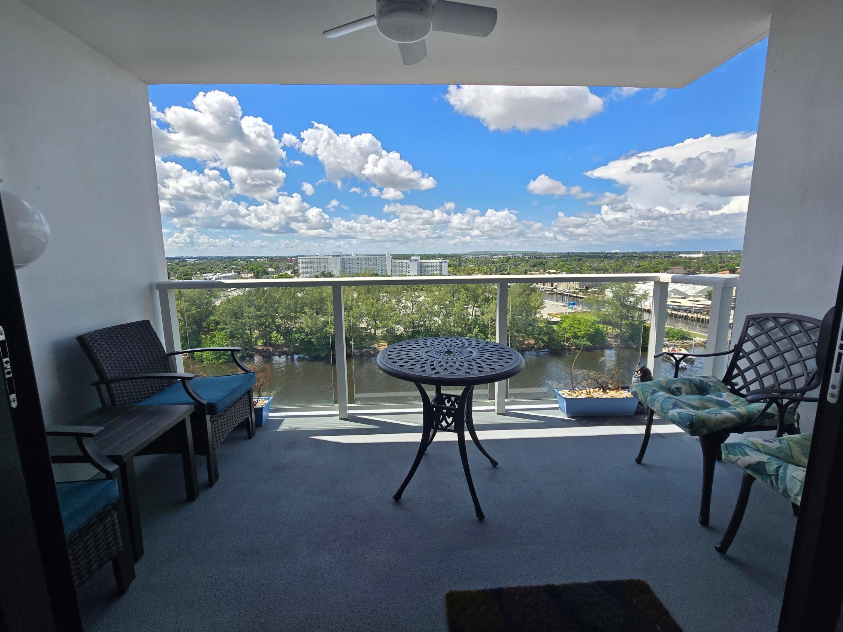 1401 N Riverside Drive 1206
