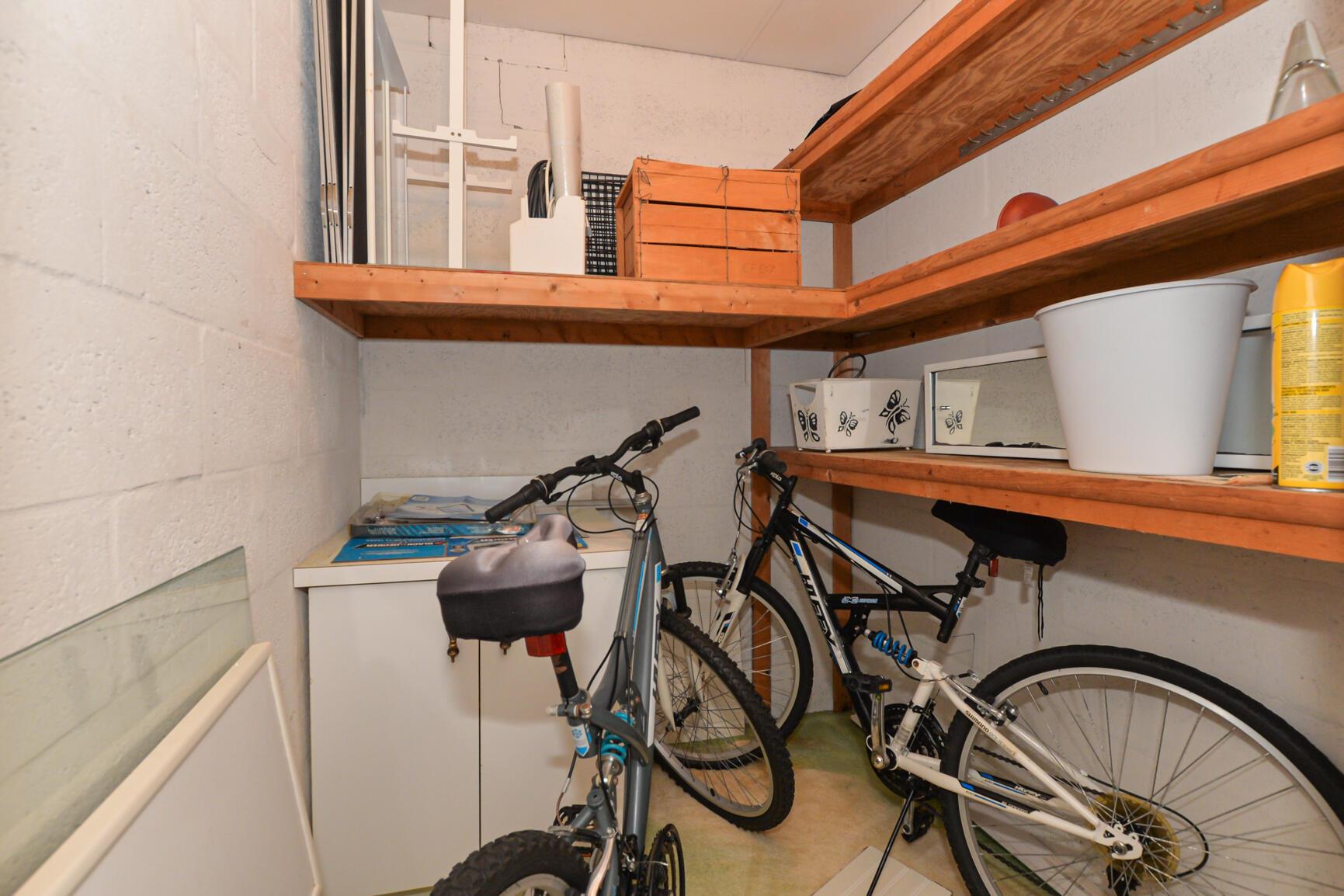 VISTA DEL LAGO CONDO - Residential