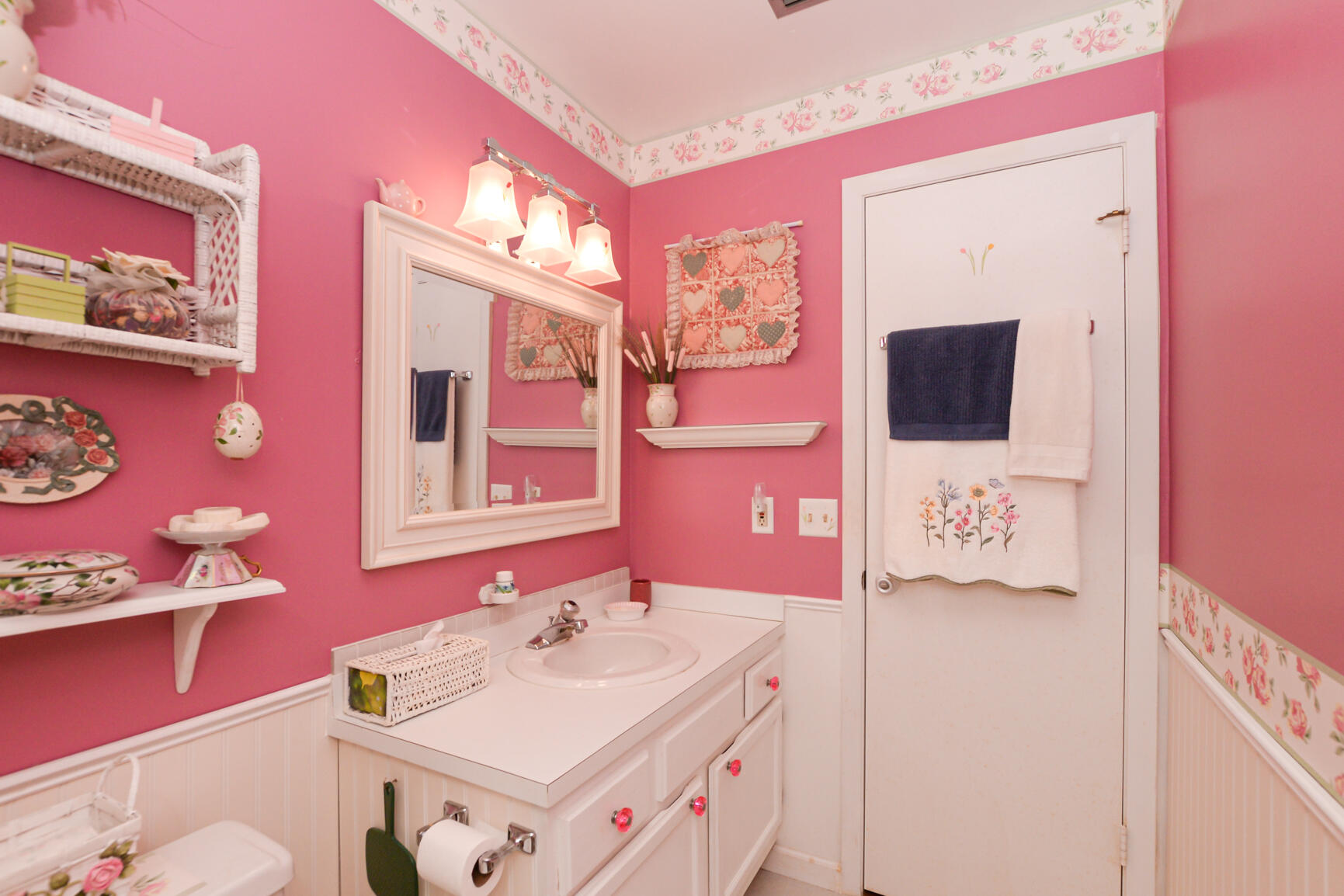 VISTA DEL LAGO CONDO - Residential