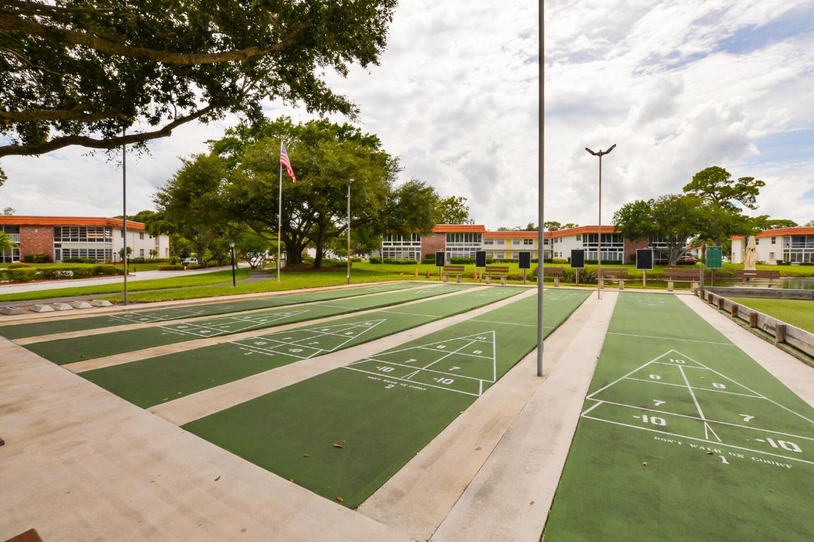 VISTA DEL LAGO CONDO - Residential