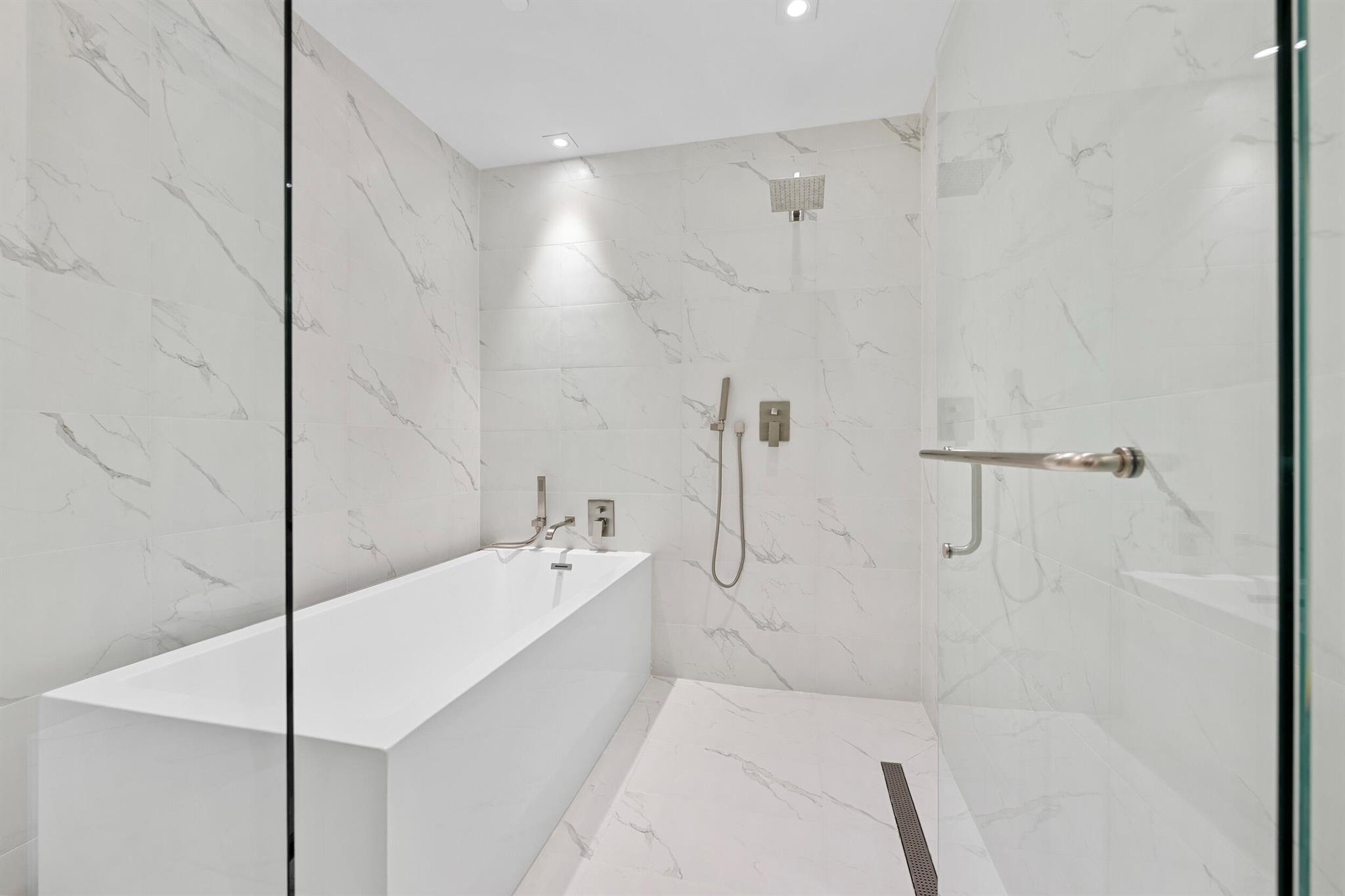 AMRIT OCEAN RESORT - Residential