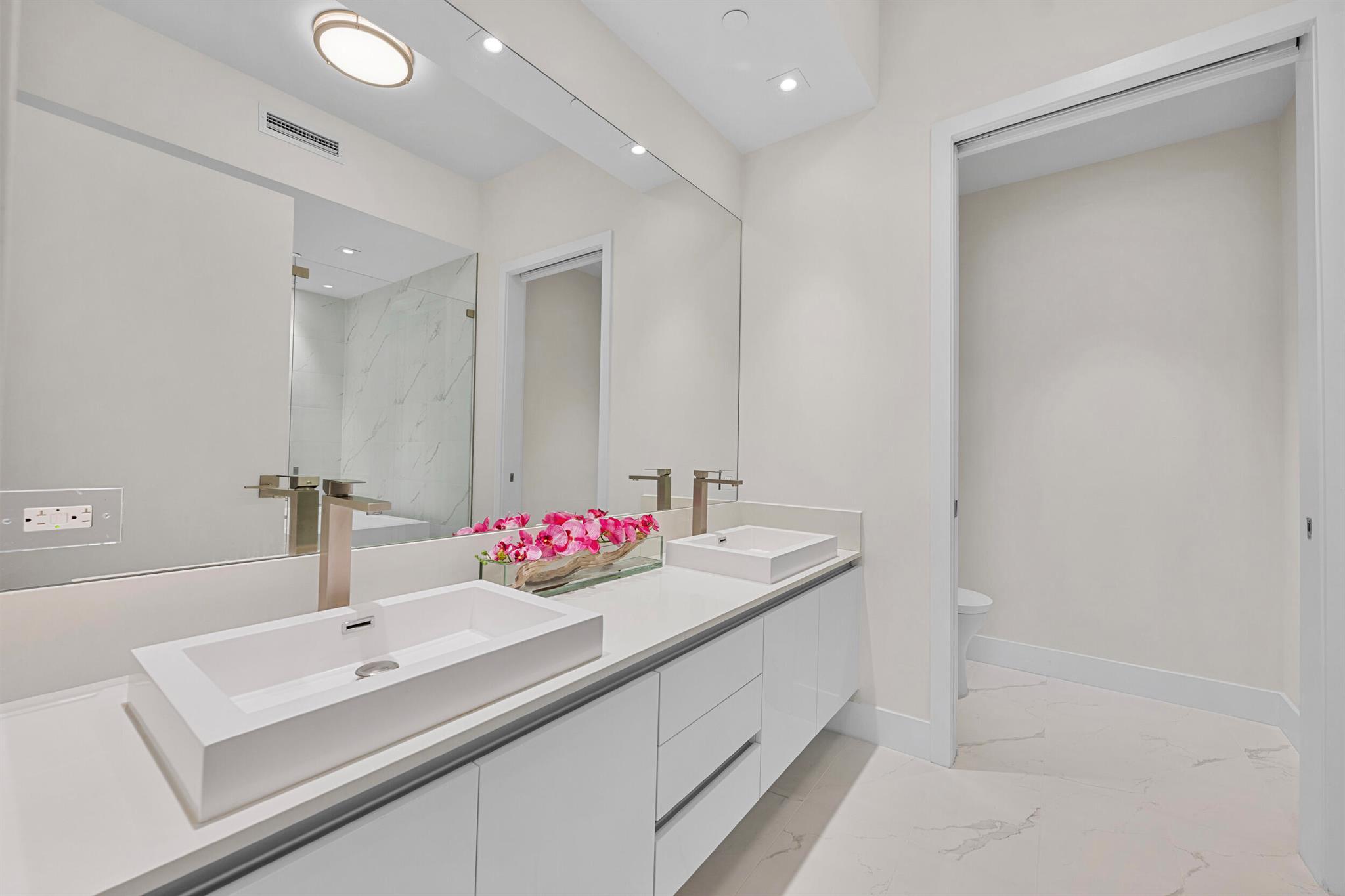 AMRIT OCEAN RESORT - Residential