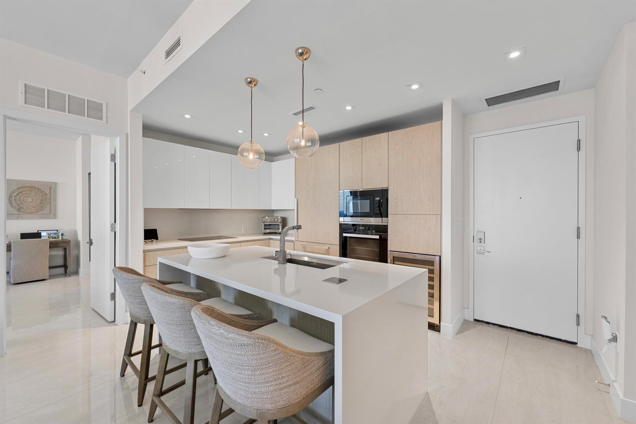 AMRIT OCEAN RESORT - Residential