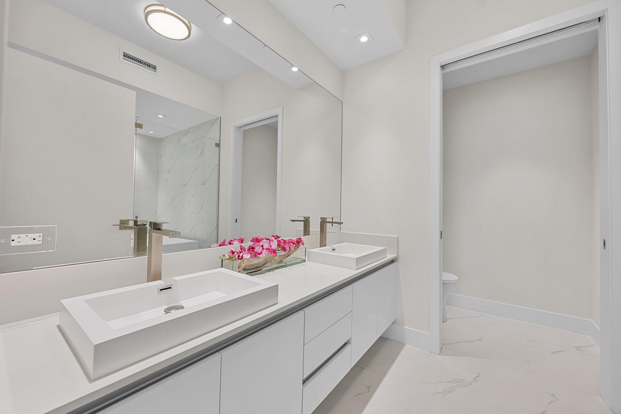 AMRIT OCEAN RESORT - Residential