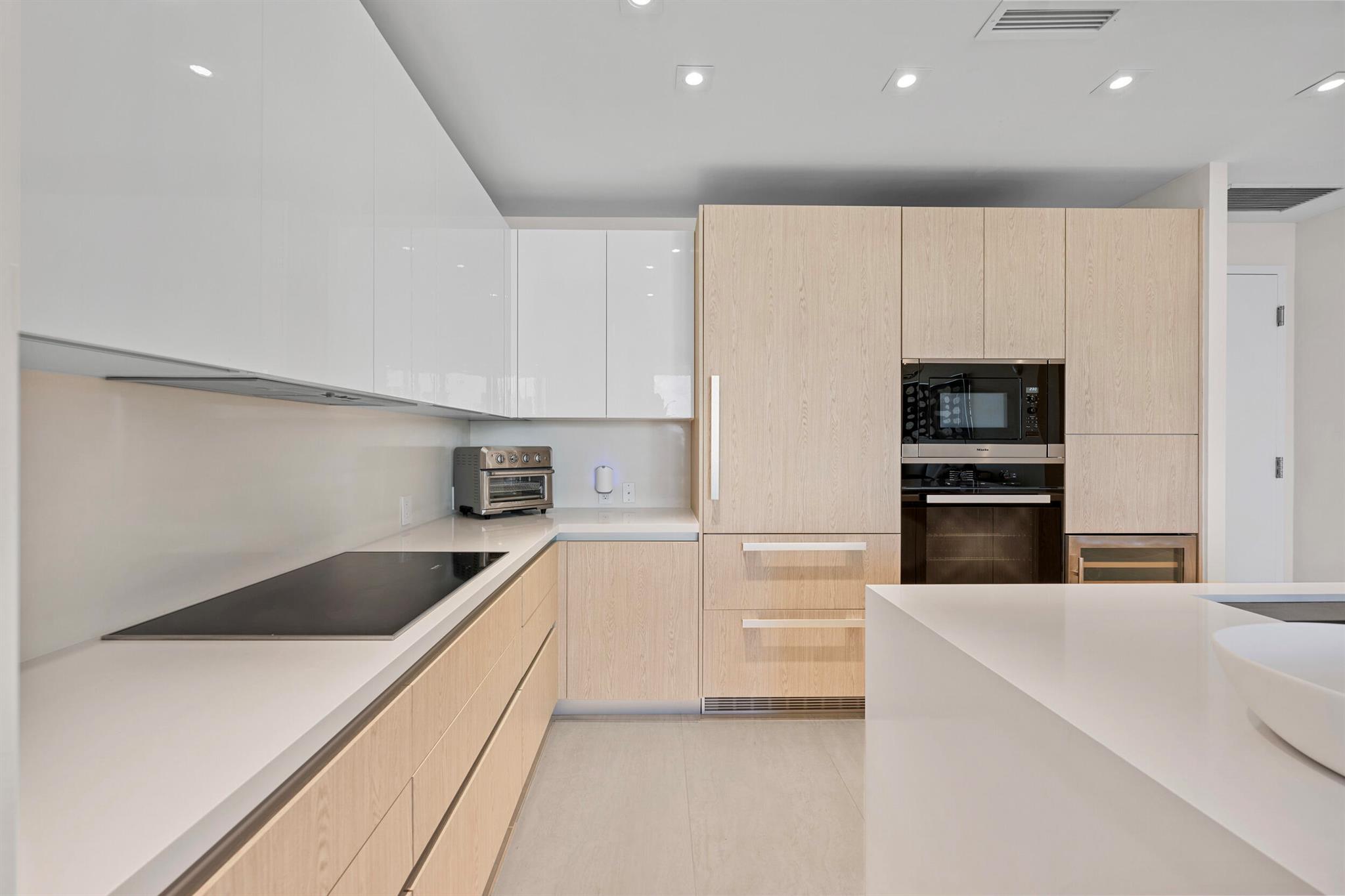 AMRIT OCEAN RESORT - Residential