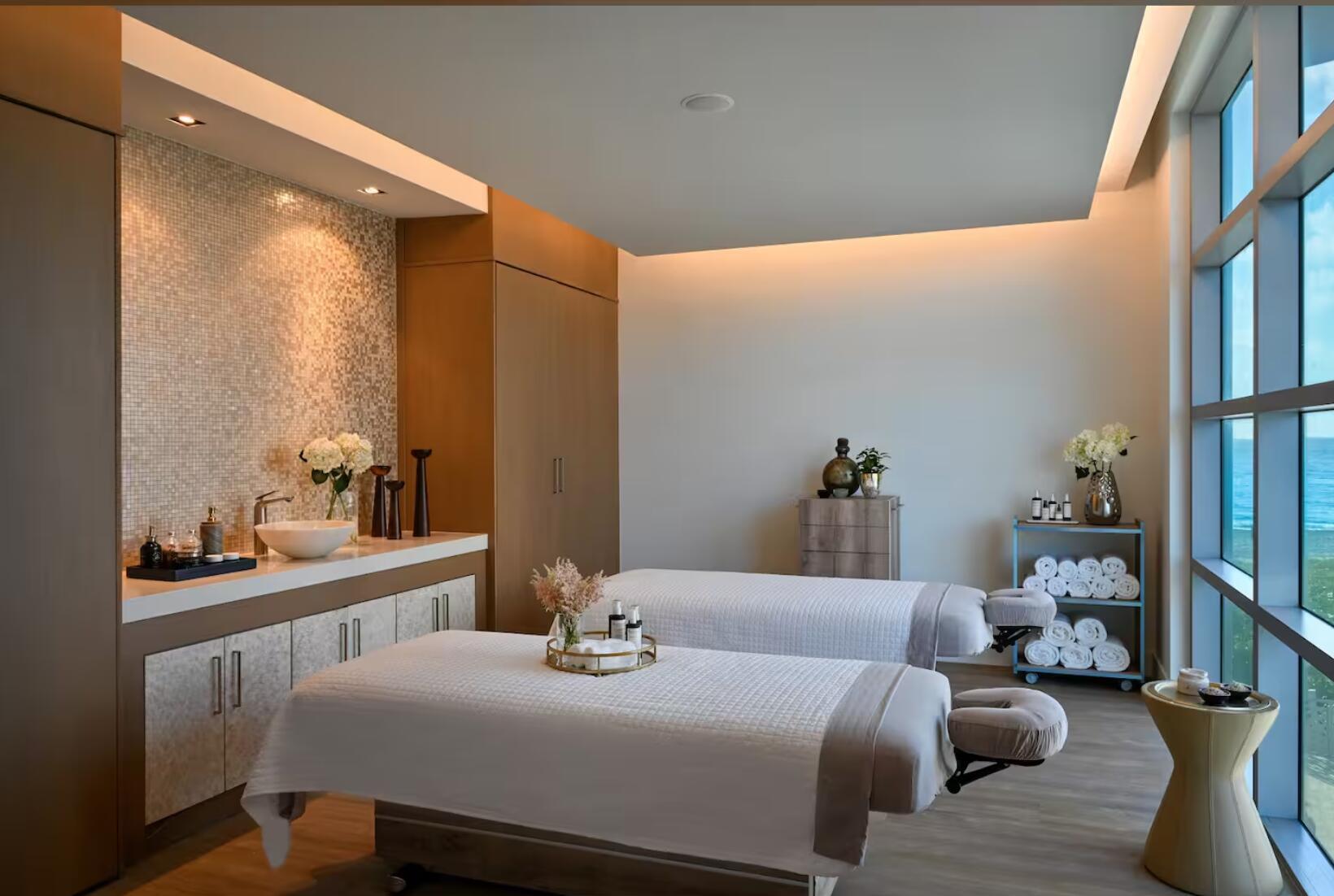 AMRIT OCEAN RESORT - Residential