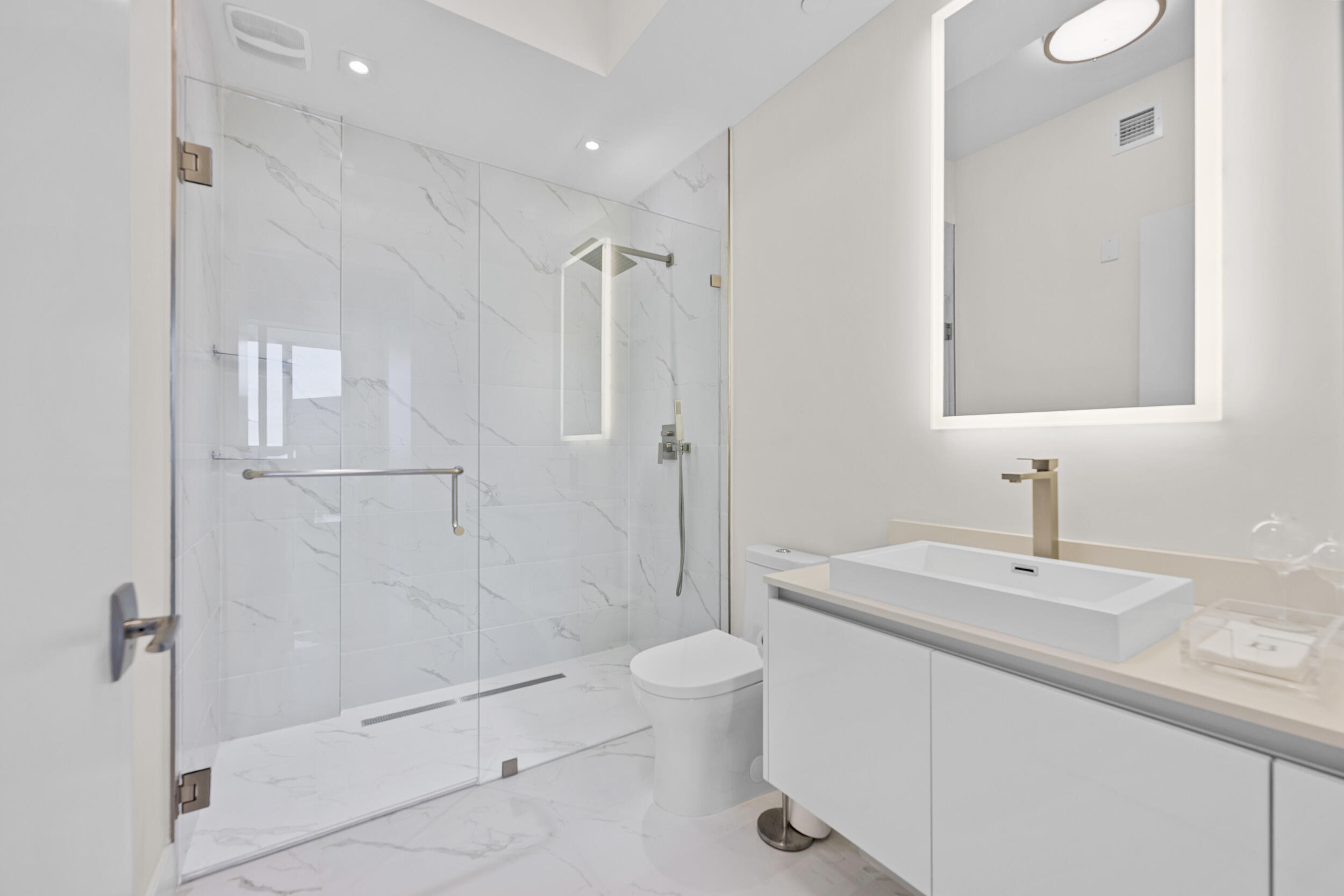 AMRIT OCEAN RESORT - Residential