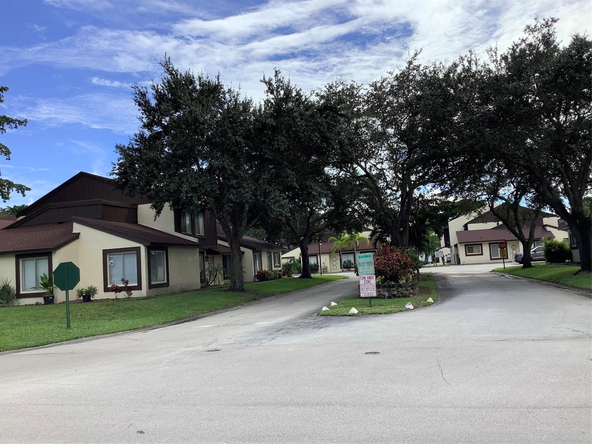 Forest Condo 01-03 - Residential Lease