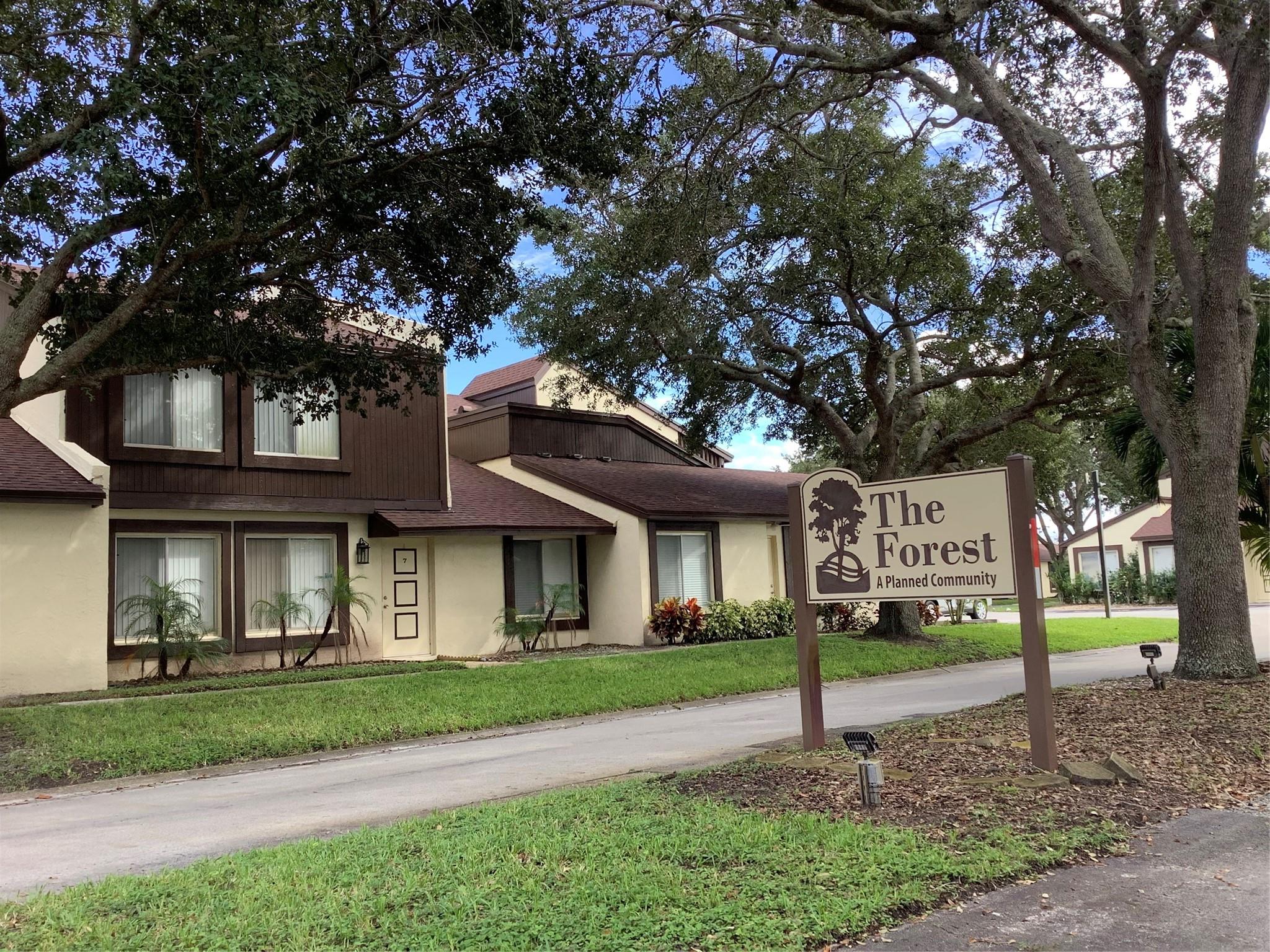 Forest Condo 01-03 - Residential Lease