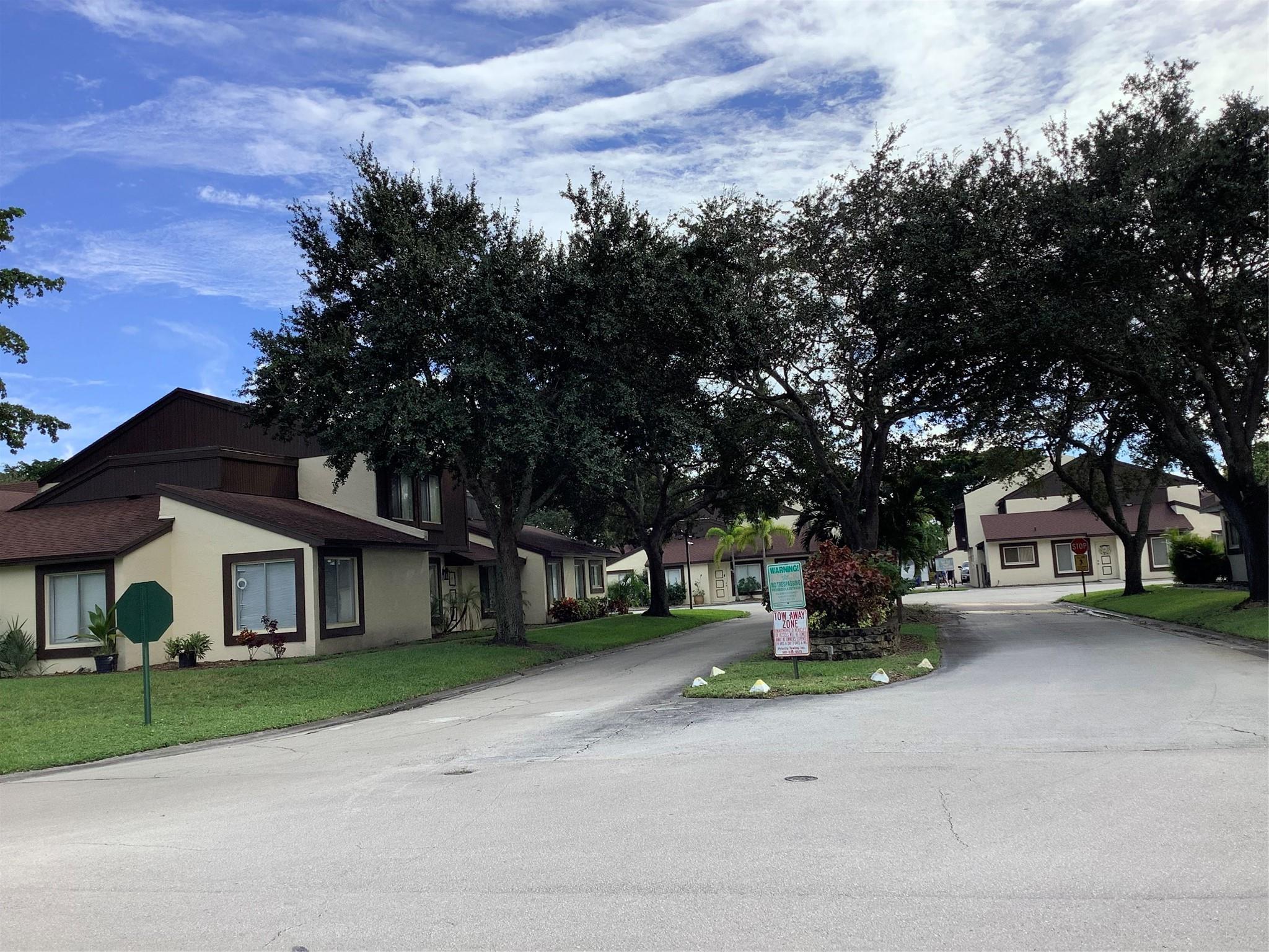 Forest Condo 01-03 - Residential Lease