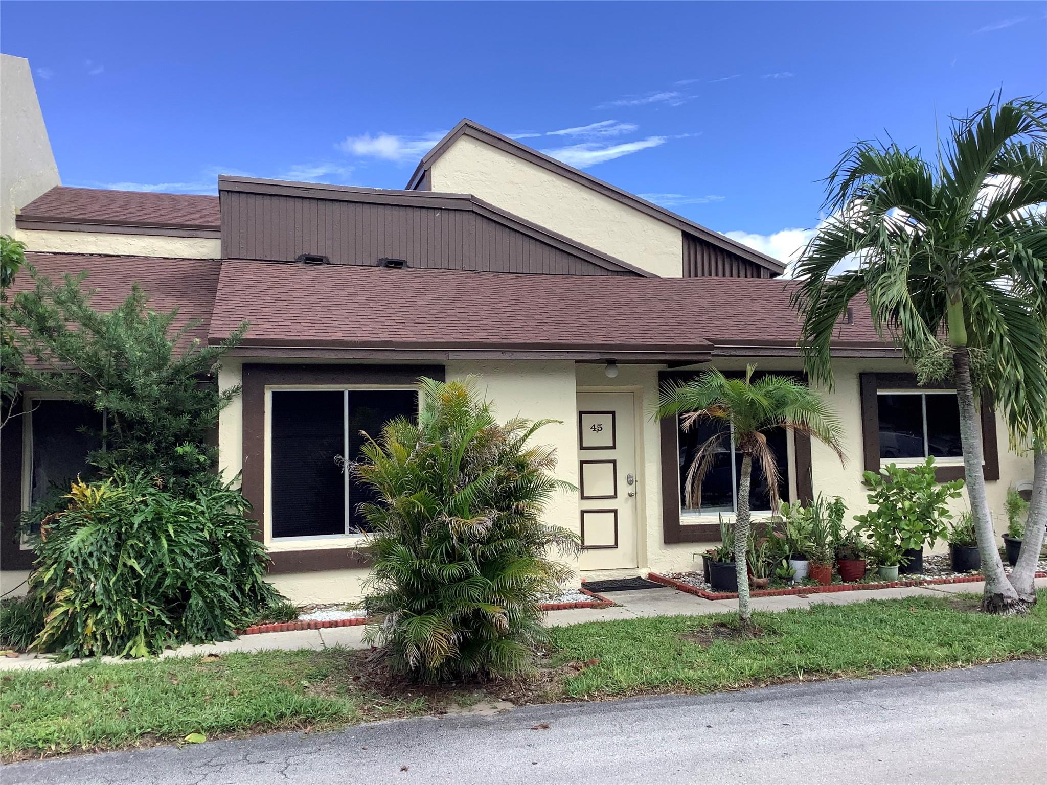 Forest Condo 01-03 - Residential Lease