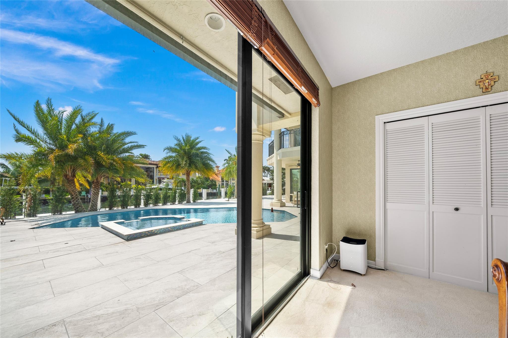 Lighthouse Point 4th Sec - Residential