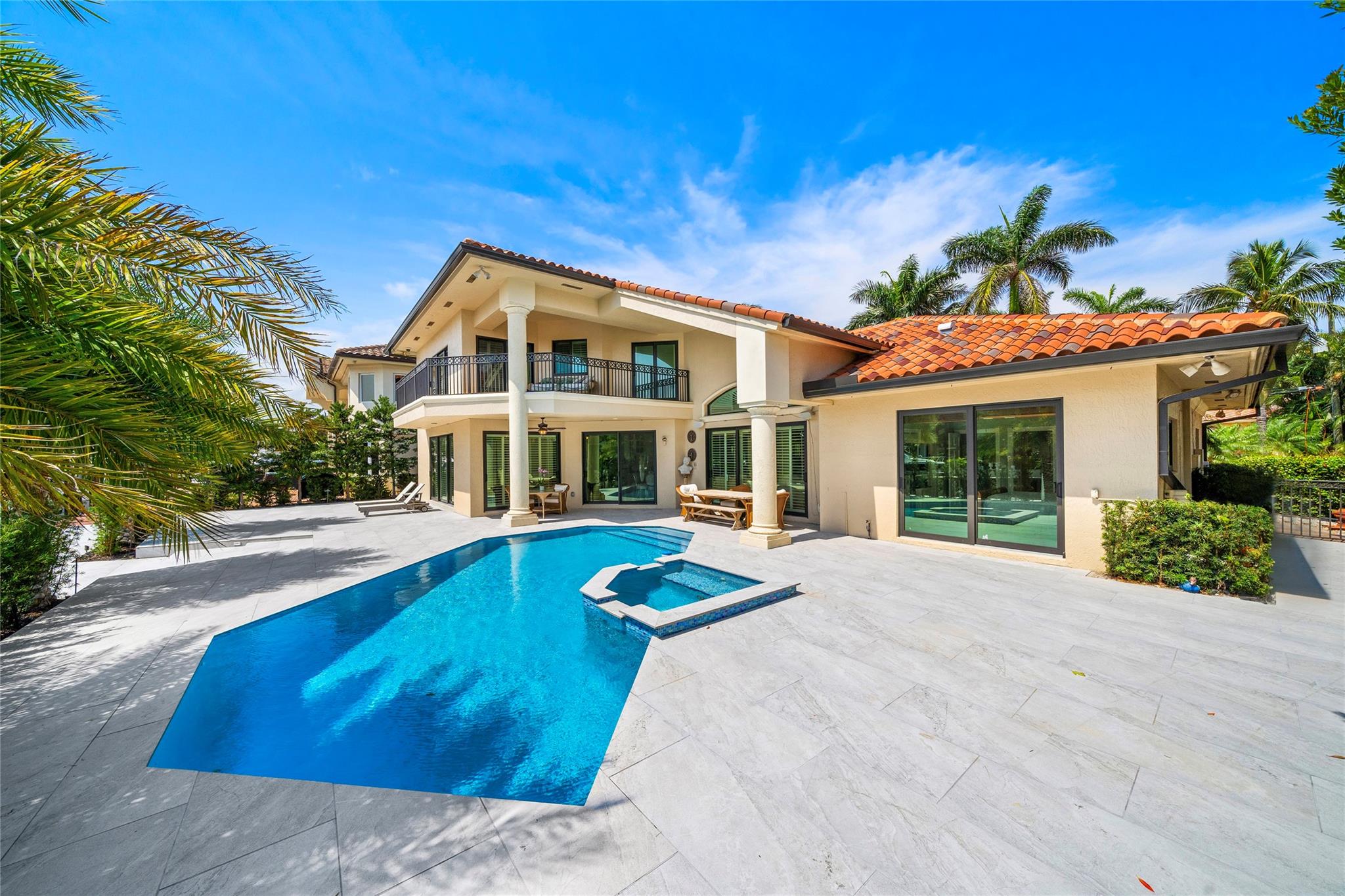 Lighthouse Point 4th Sec - Residential