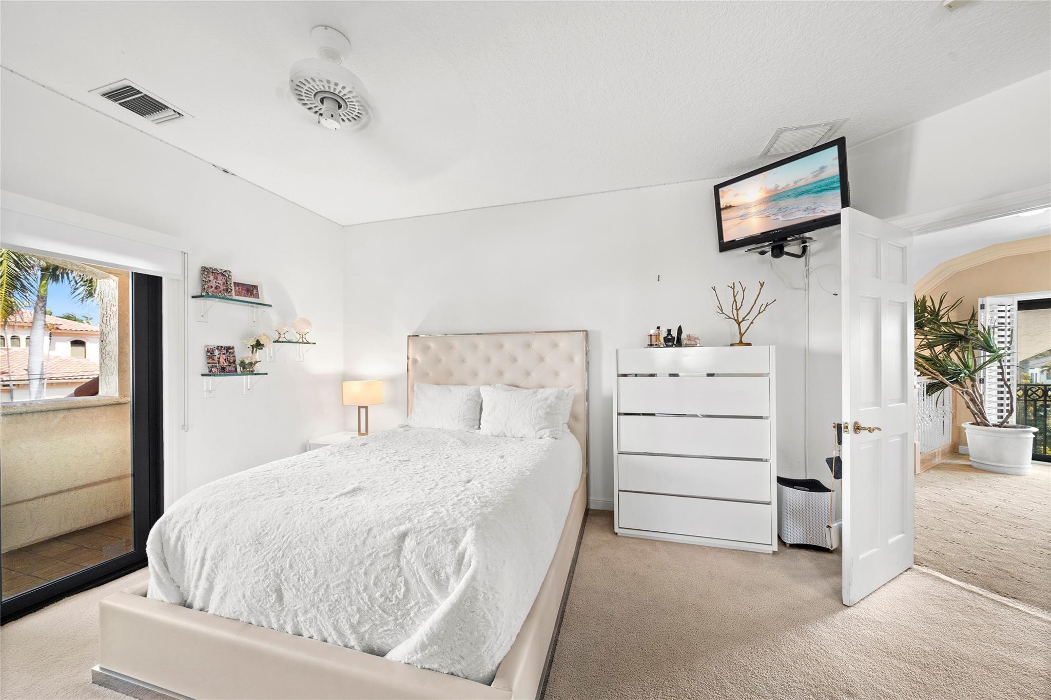 Lighthouse Point 4th Sec - Residential