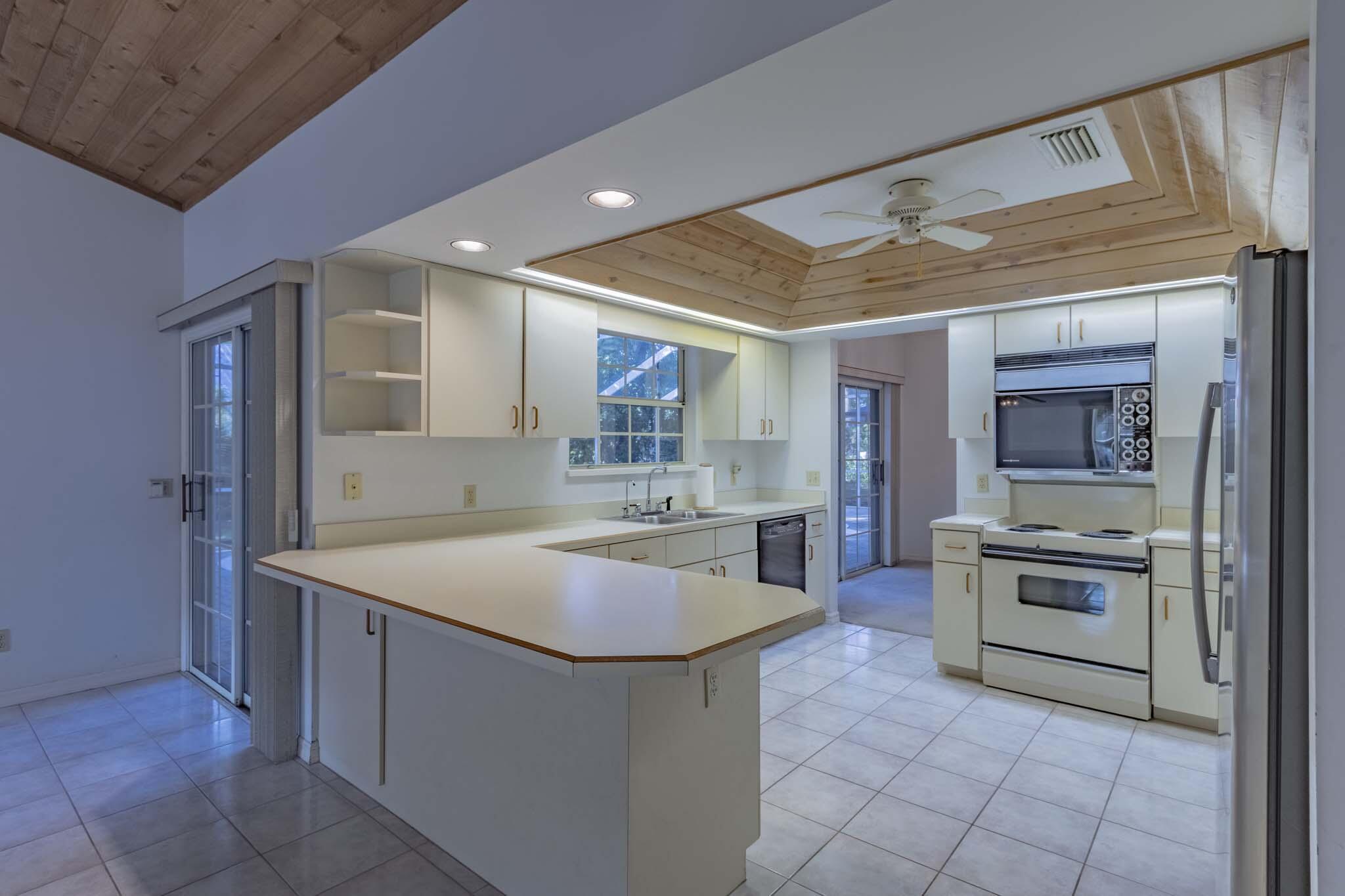 CASTAWAY COVE WAVE FOUR - Residential