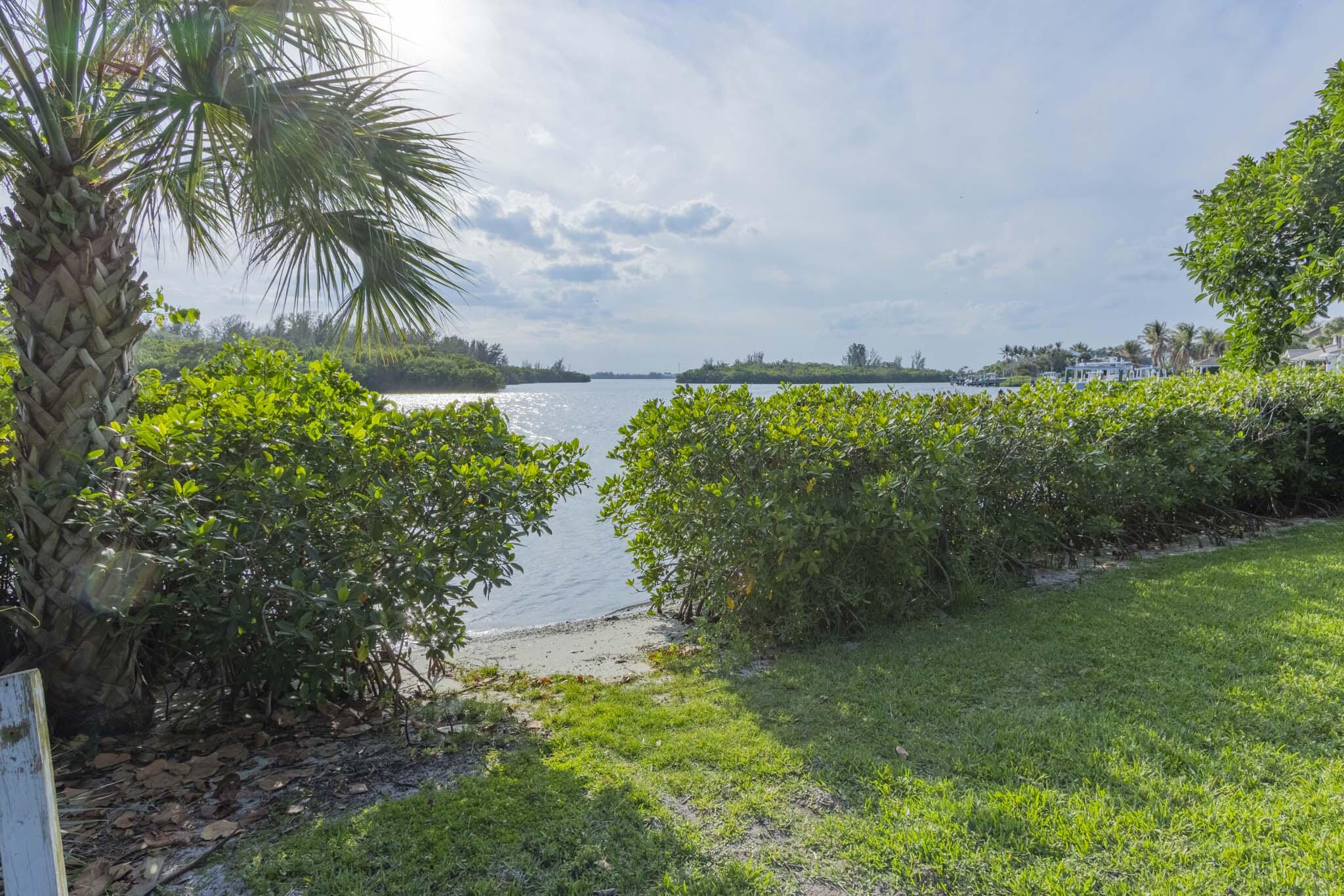 CASTAWAY COVE WAVE FOUR - Residential