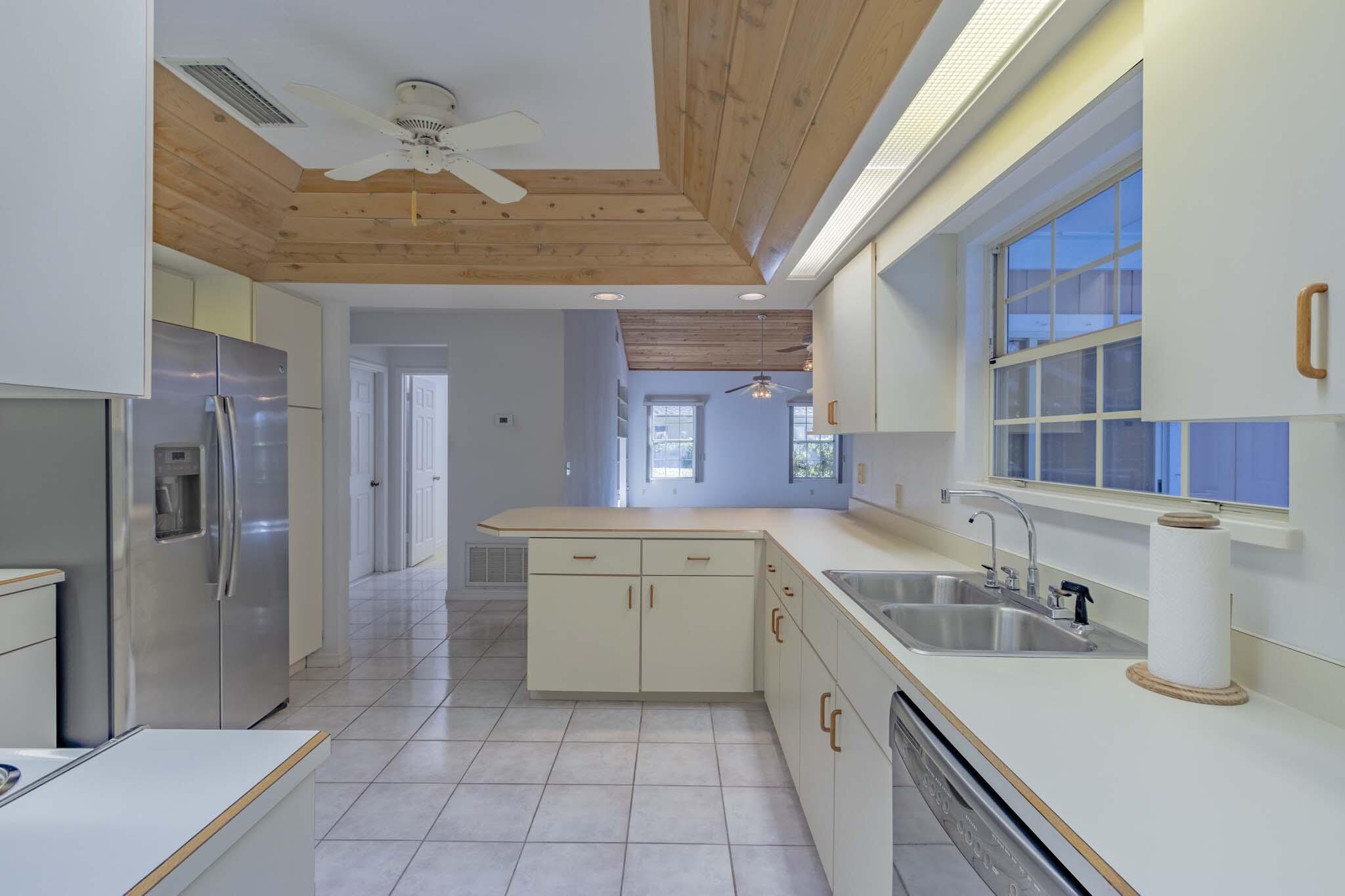 CASTAWAY COVE WAVE FOUR - Residential