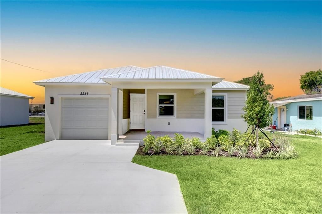 Photo of 5584 SE 47th Ave, Stuart, FL 34997 (MLS # F10376401)