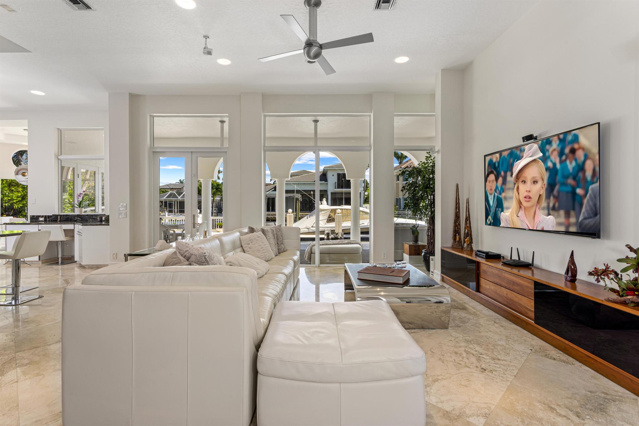 LAKE ROGERS ISLE UNIT A - Residential