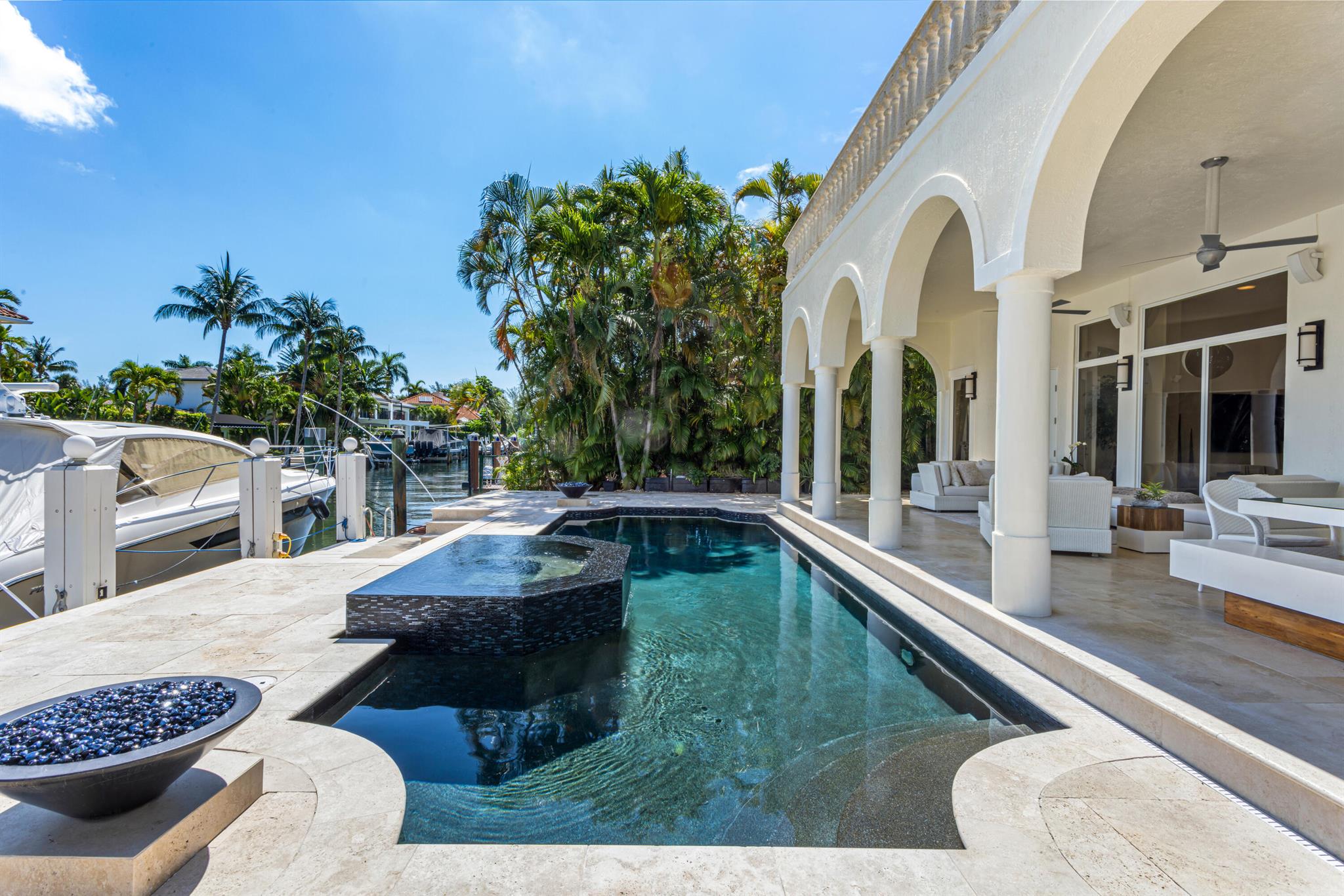 LAKE ROGERS ISLE UNIT A - Residential