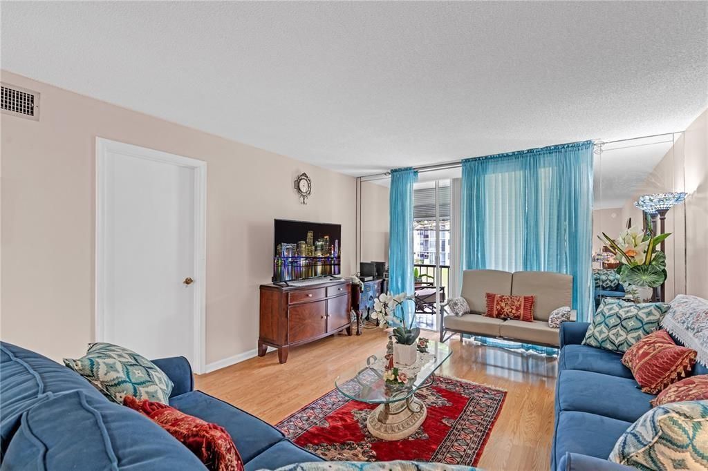 Photo of 9800 N Hollybrook Lake Dr #202, Pembroke Pines, FL 33025 (MLS # F10532815)