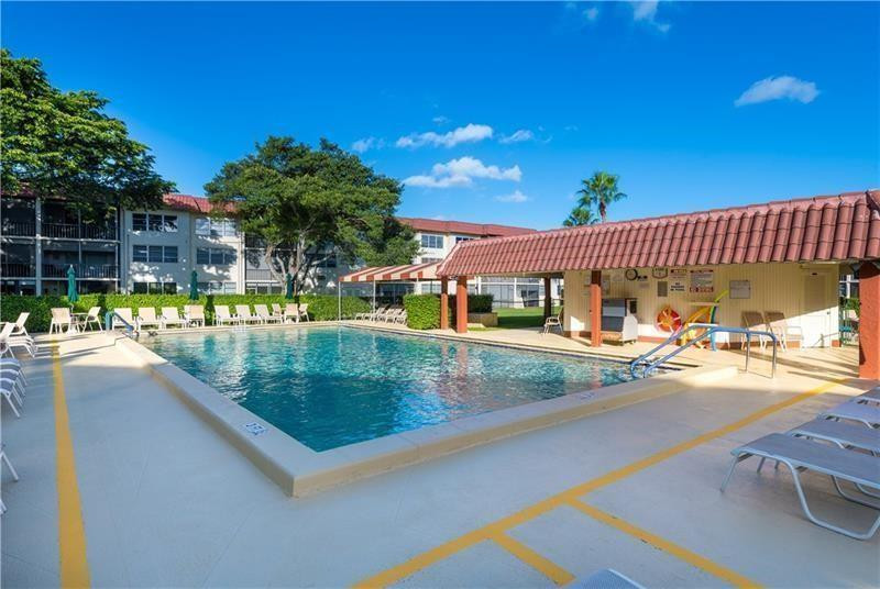 Hollybrook Golf & Tennis - Residential