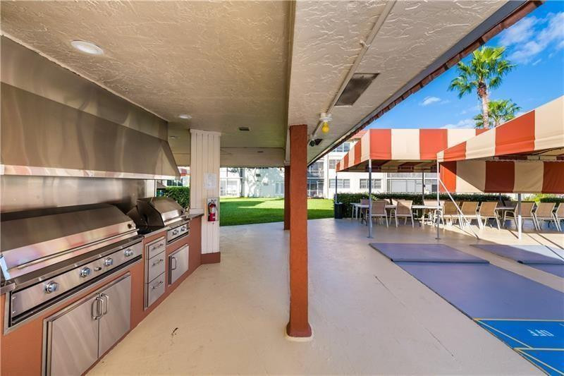 Hollybrook Golf & Tennis - Residential