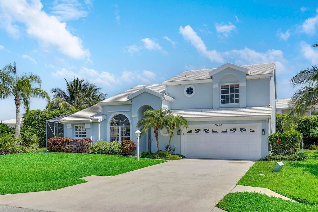 Photo of 9254 SE Deerberry Place, Jupiter, FL 33469 (MLS # R10991912)