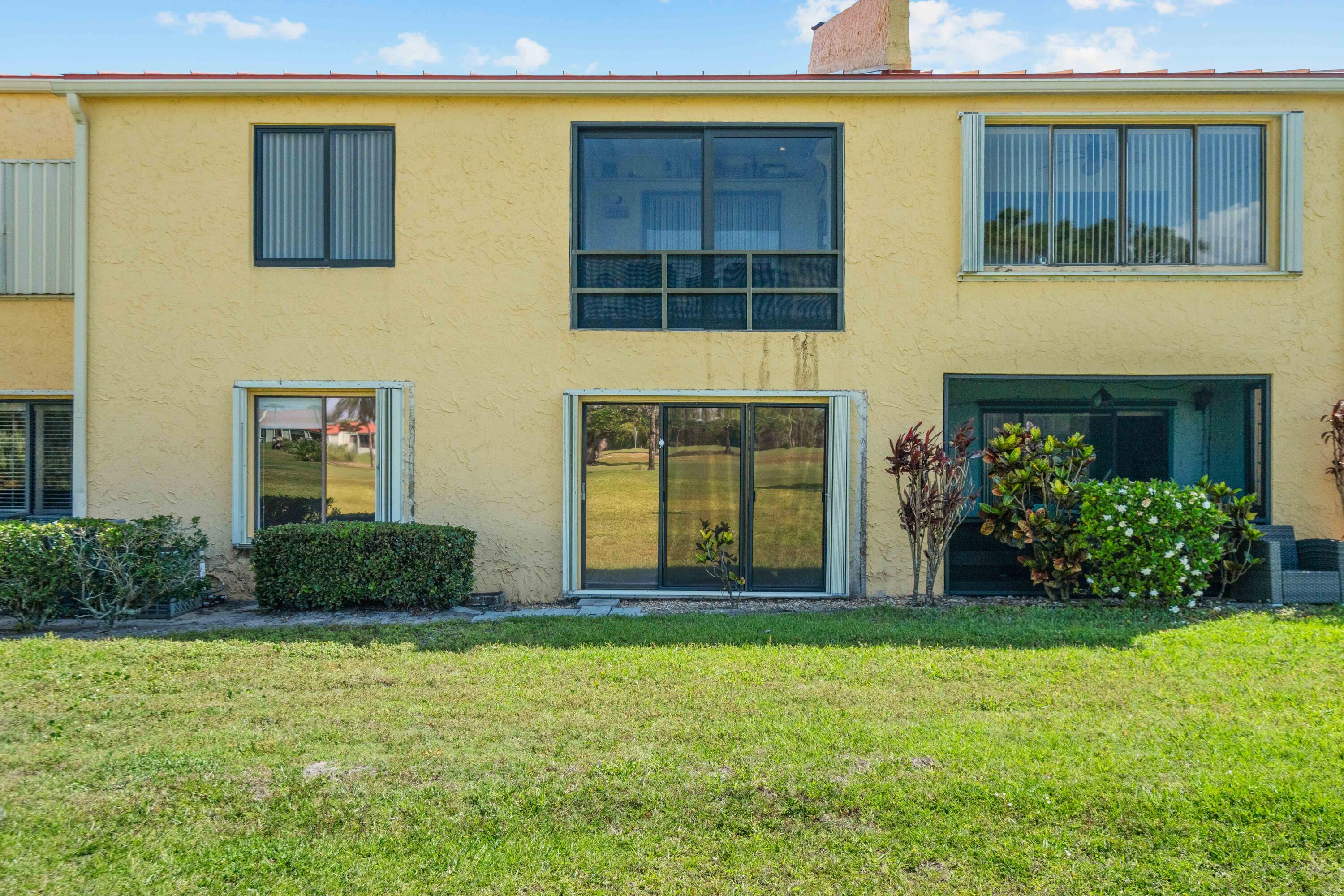 MILES GRANT CONDO - Residential