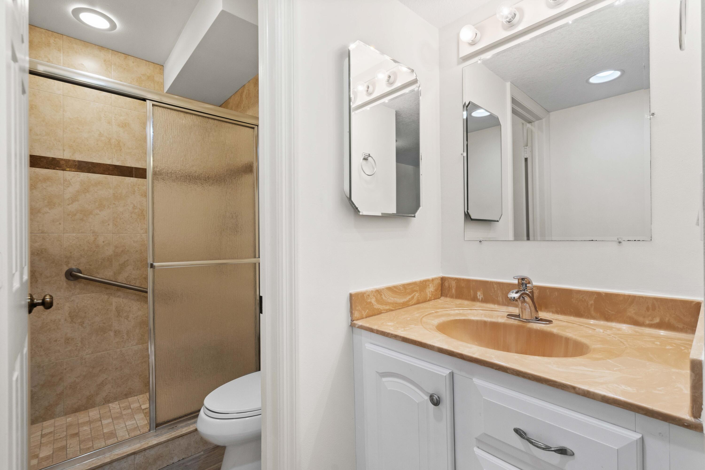MILES GRANT CONDO - Residential