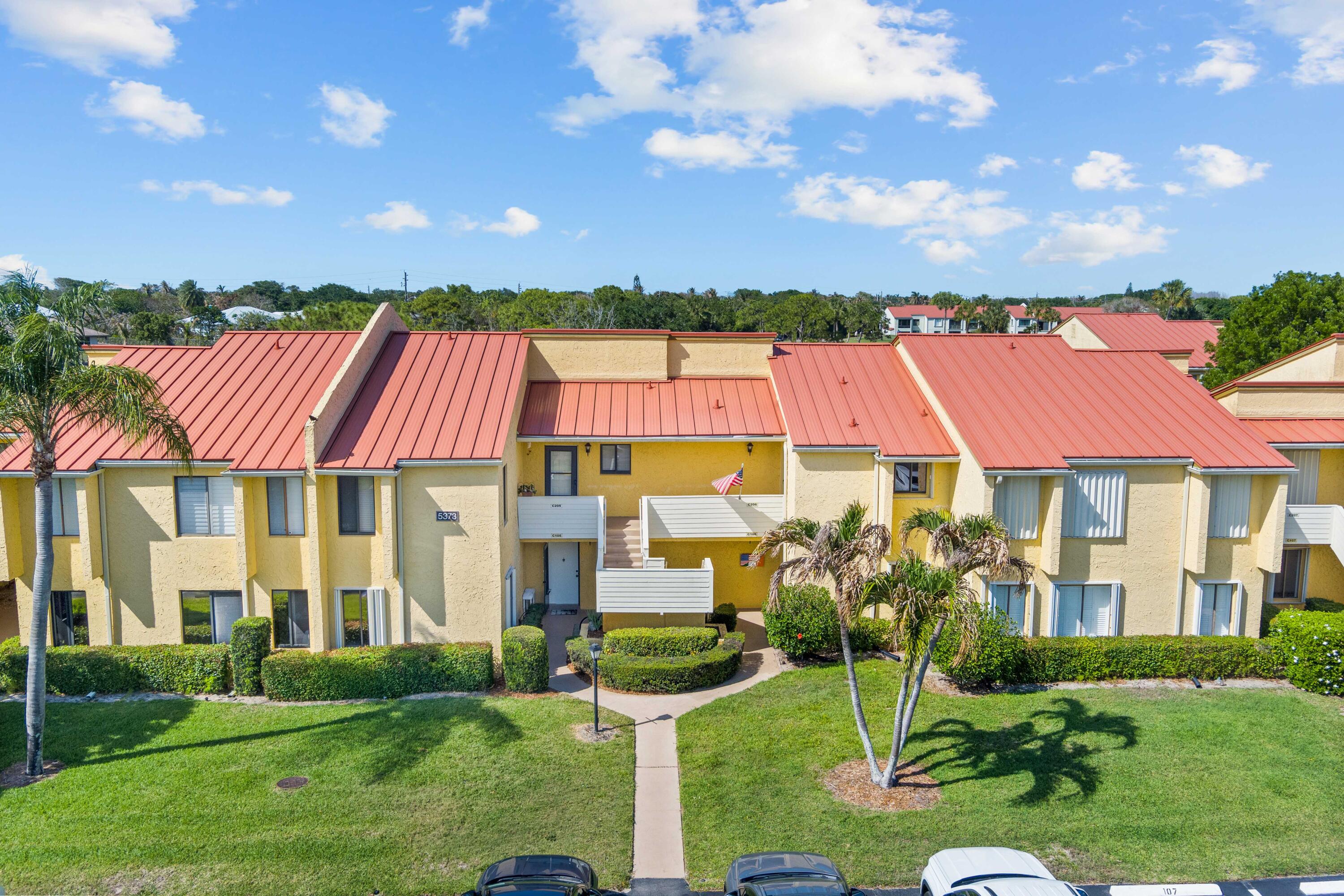 MILES GRANT CONDO - Residential