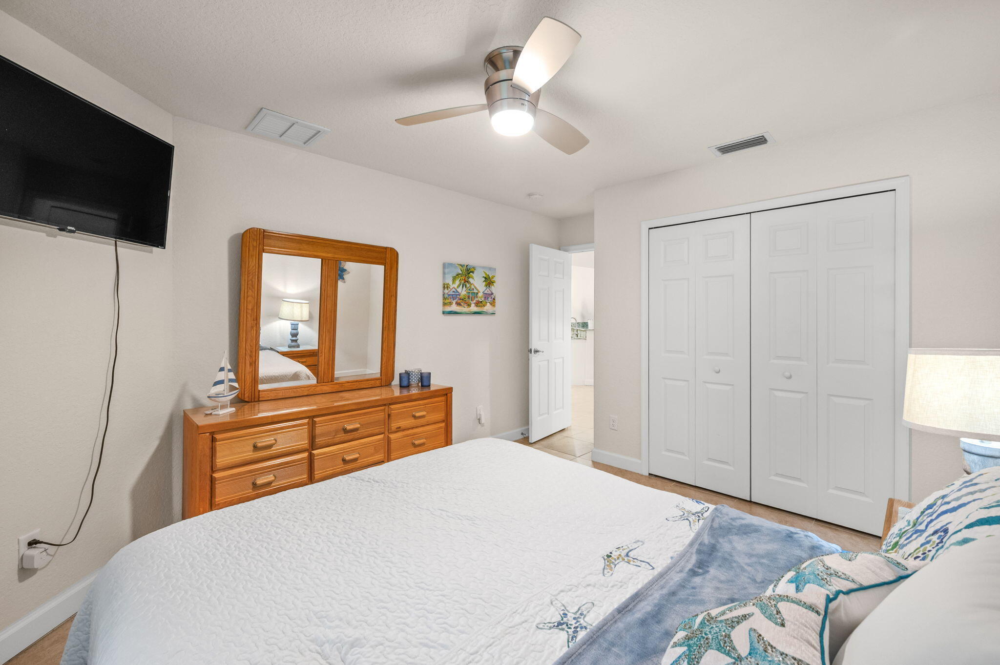 7 MEDITERRANEAN Boulevard E