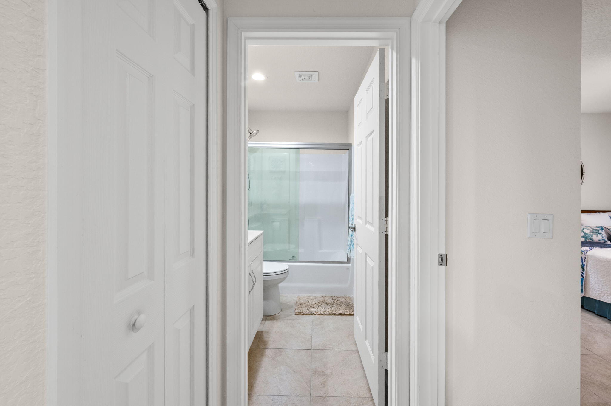 7 MEDITERRANEAN Boulevard E