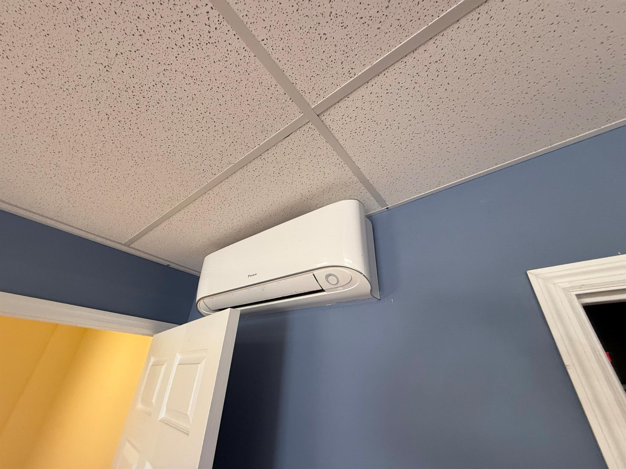 CONTRACTORS BUSINESS PARK - Commercial Lease