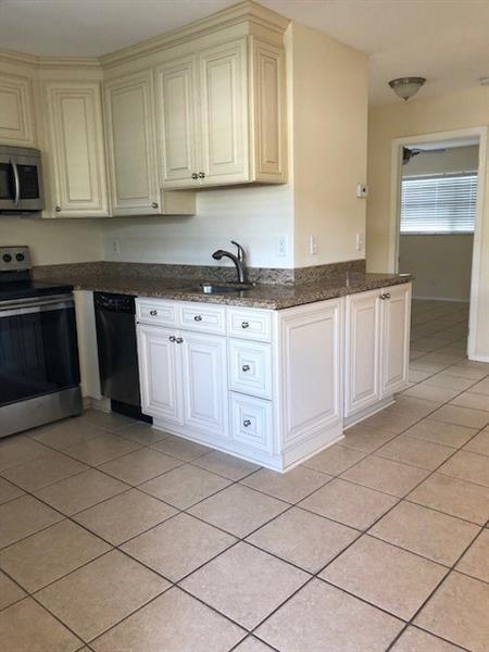 Sailboat Bend - Residential Lease