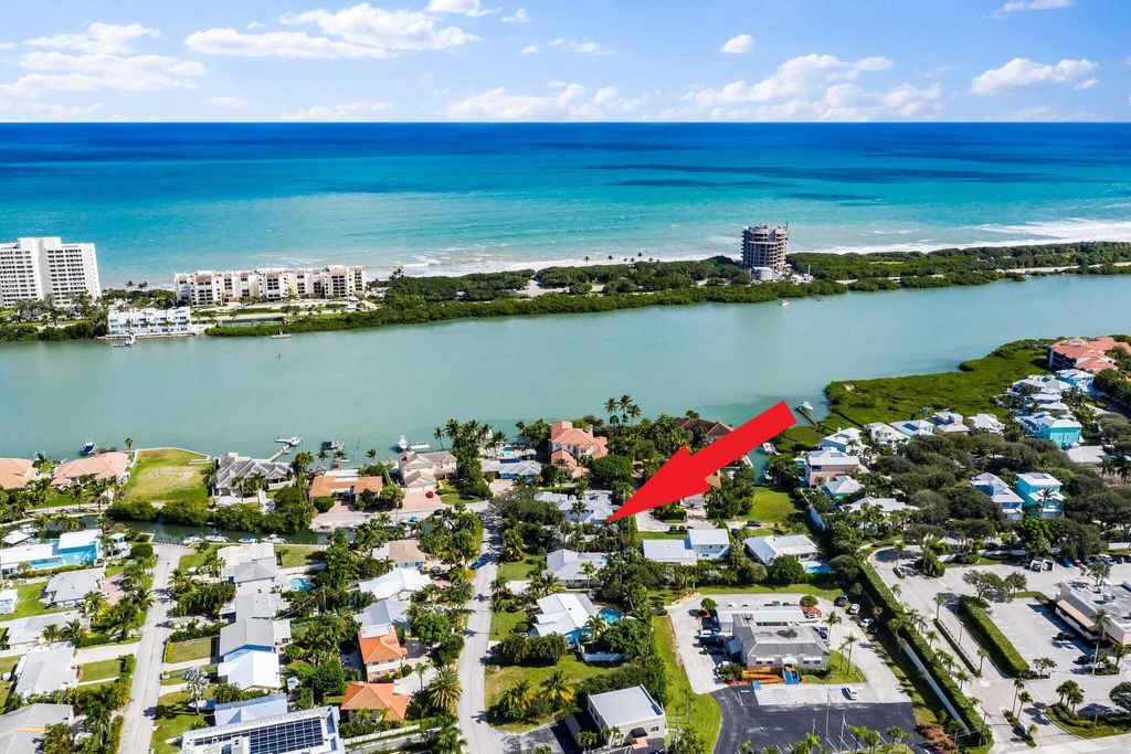 Photo of 3414 Harbor Road S, Jupiter, FL 33469 (MLS # R11094464)