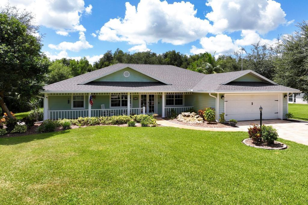 Photo of 278 SE Ashley Oaks Way, Stuart, FL 34997 (MLS # R11118504)