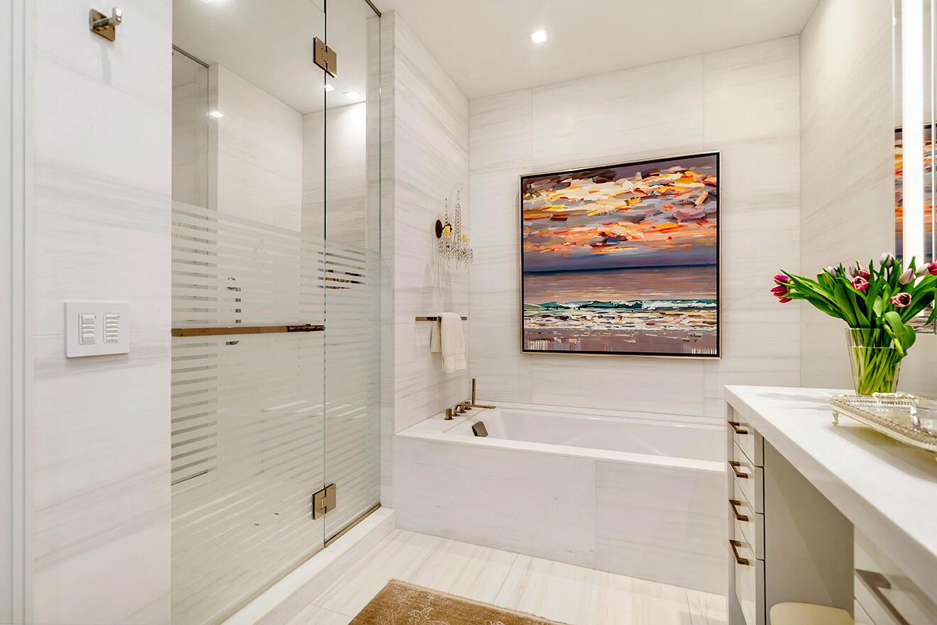 BRISTOL CONDO - Residential