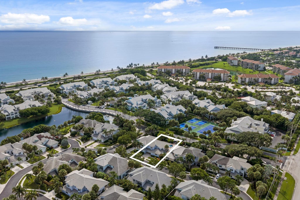 Photo of 3071 Mainsail Circle, Jupiter, FL 33477 (MLS # B26075742)